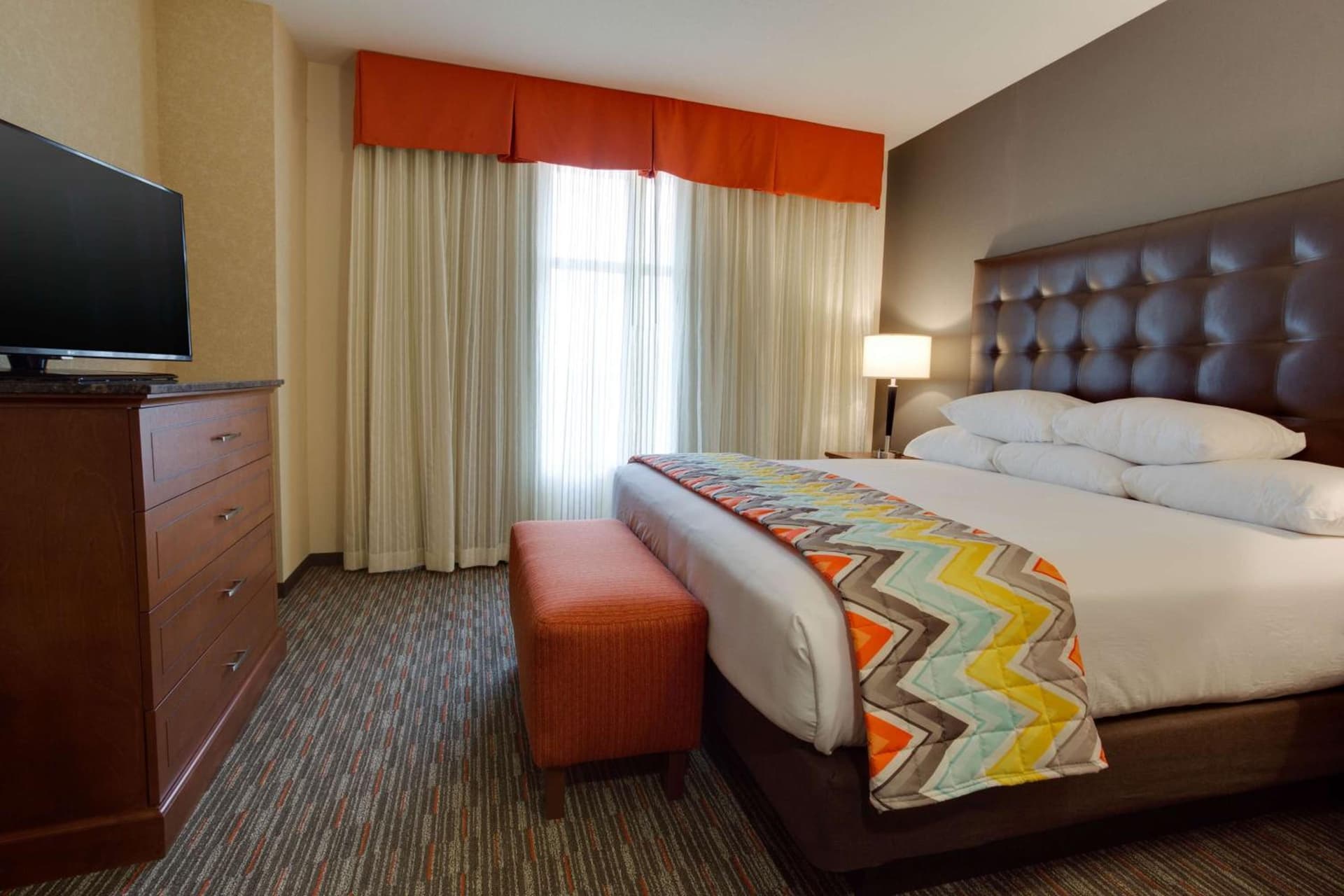 Drury Inn & Suites Charlotte Arrowood gallery photo in Charlotte, NC — image 9