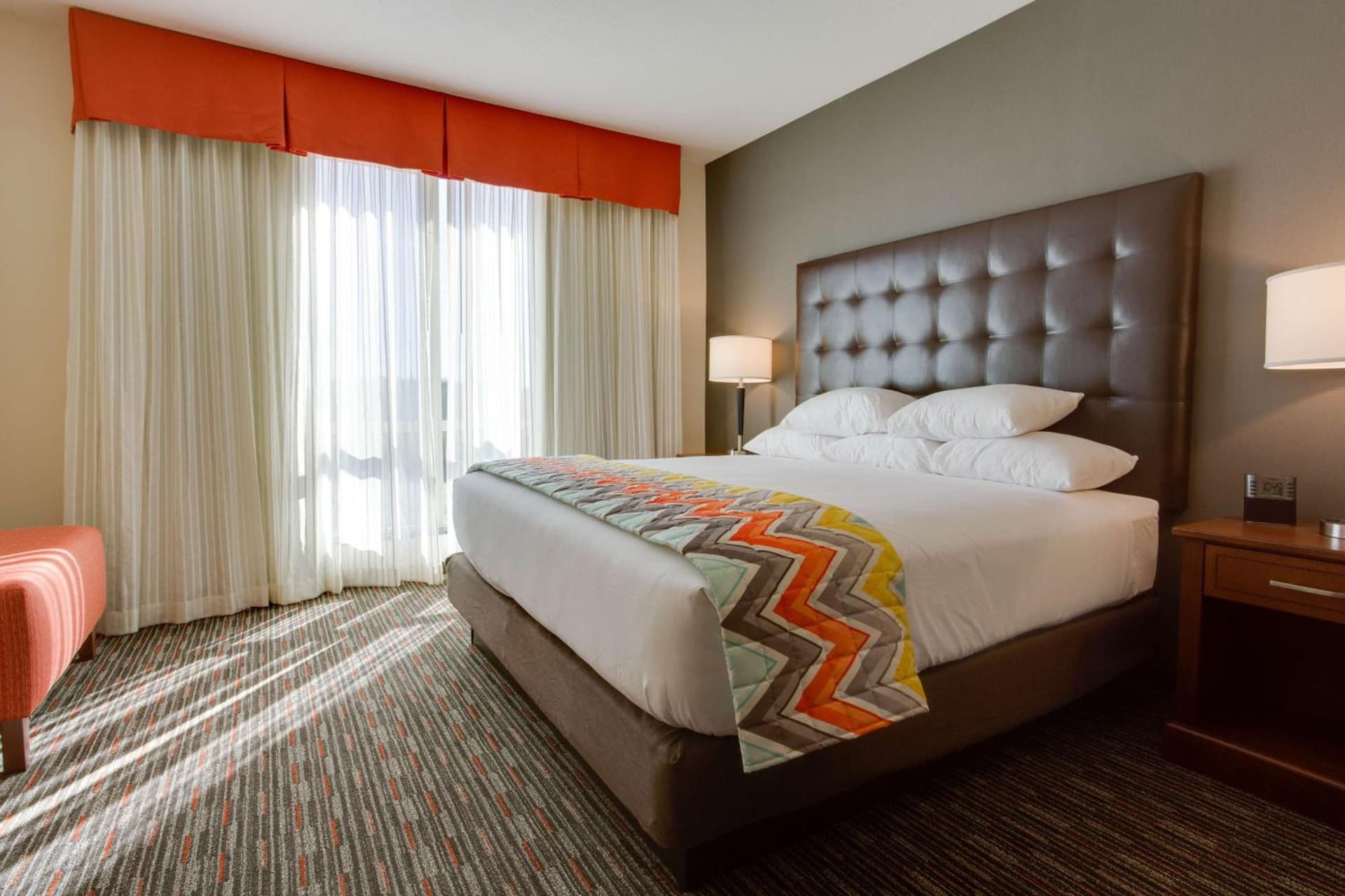 Drury Inn & Suites Charlotte Arrowood gallery photo in Charlotte, NC — image 33