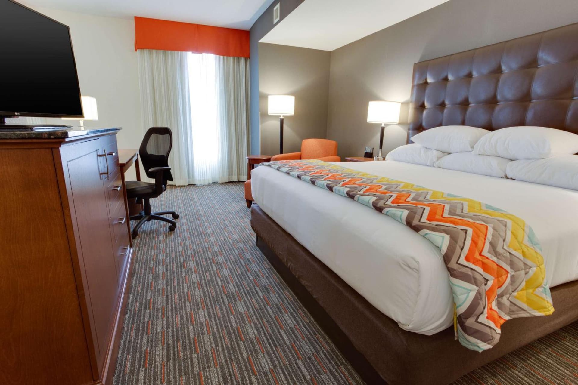 Drury Inn & Suites Charlotte Arrowood gallery photo in Charlotte, NC — image 22
