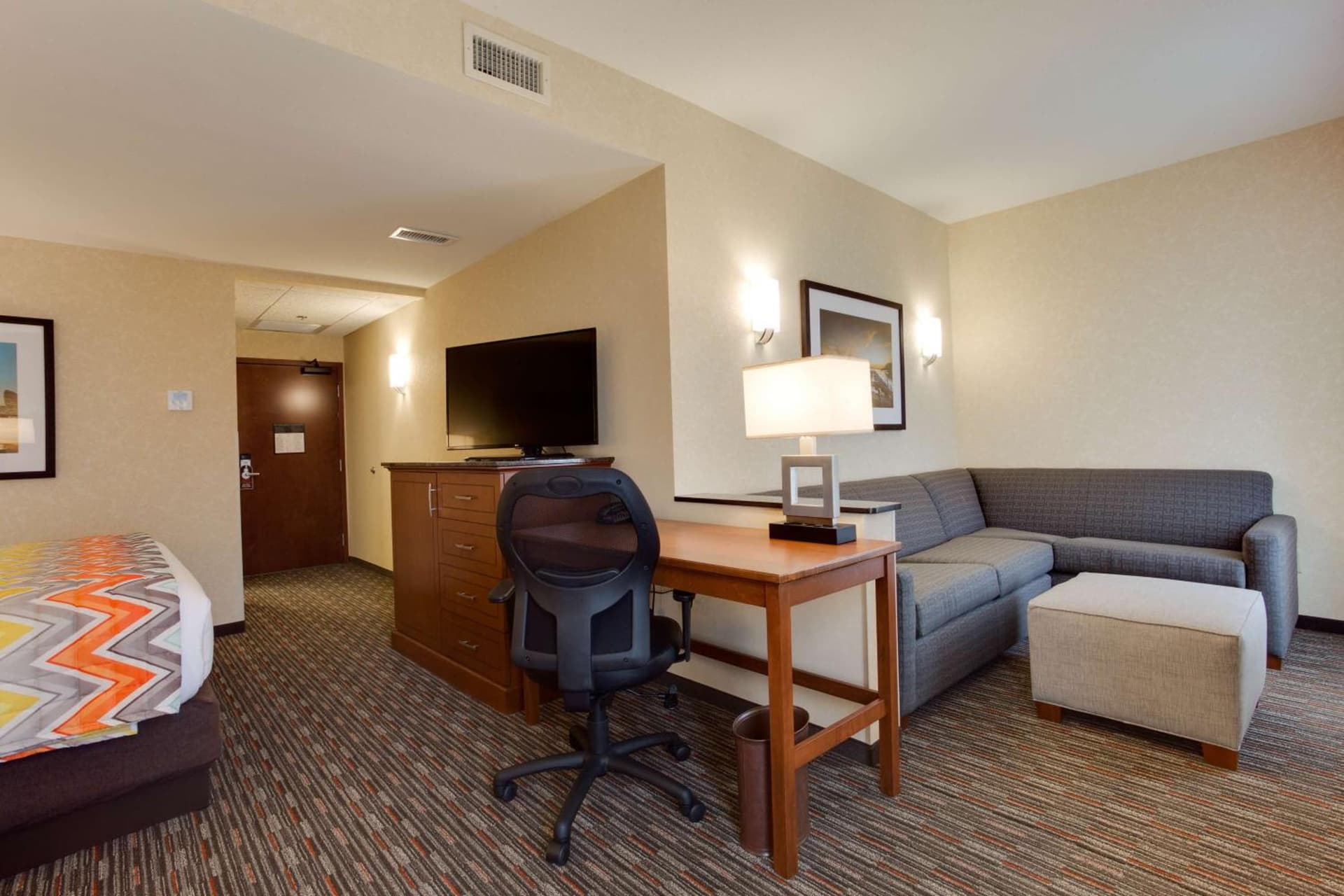Drury Inn & Suites Charlotte Arrowood gallery photo in Charlotte, NC — image 32