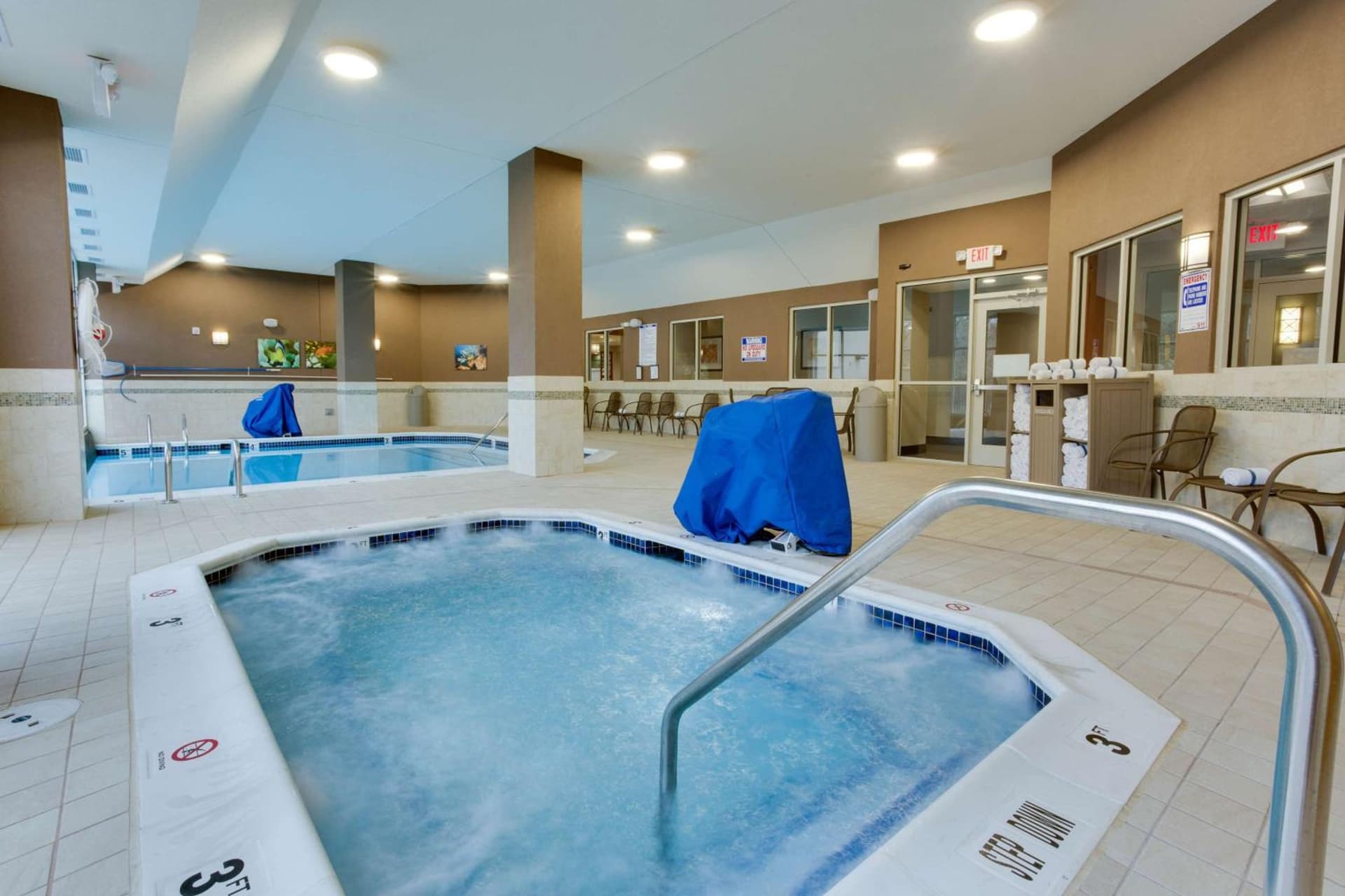 Drury Inn & Suites Charlotte Arrowood property views in Charlotte, NC — gallery photo 3