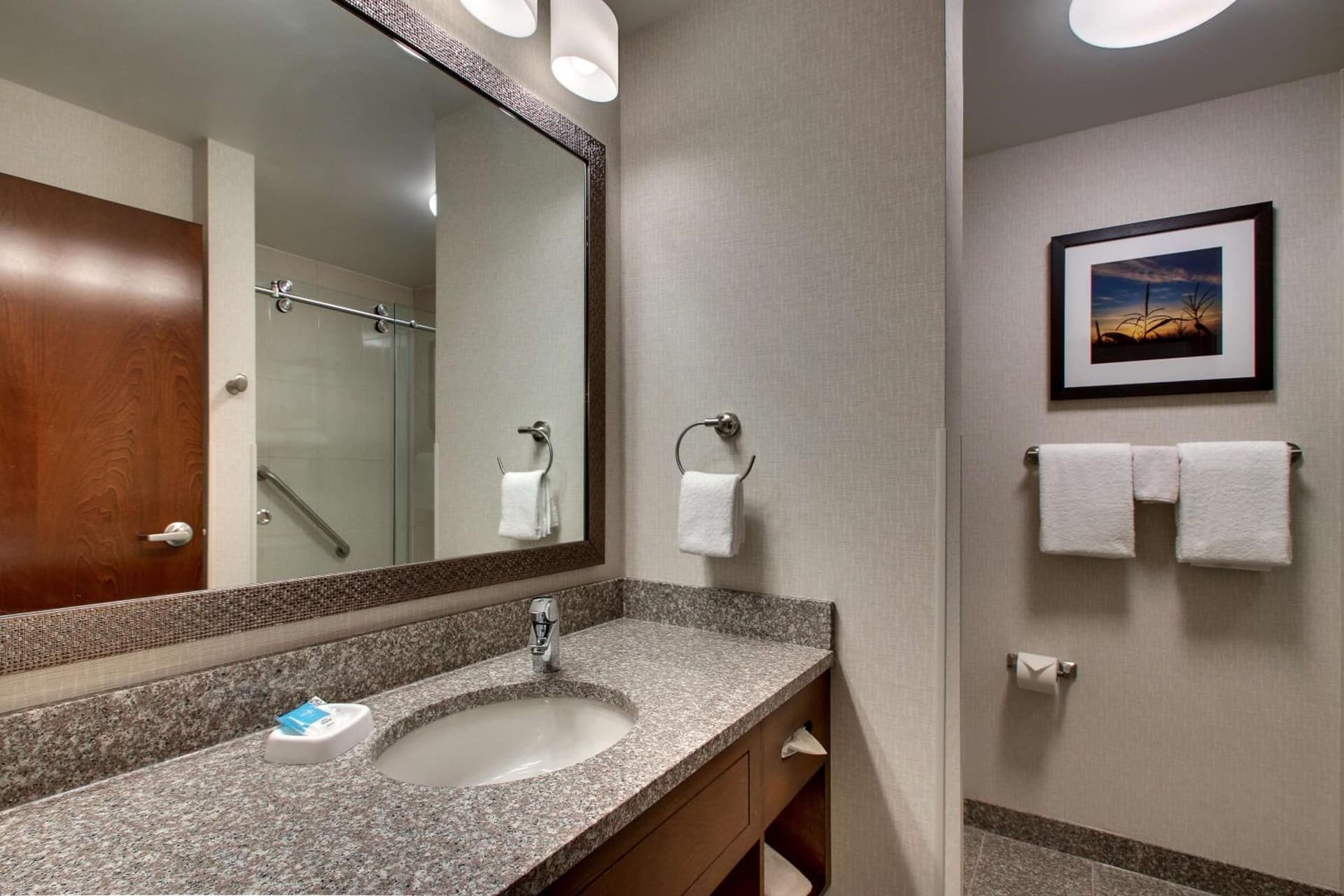 Drury Inn & Suites Iowa City Coralville gallery photo in Coralville, IA — image 7