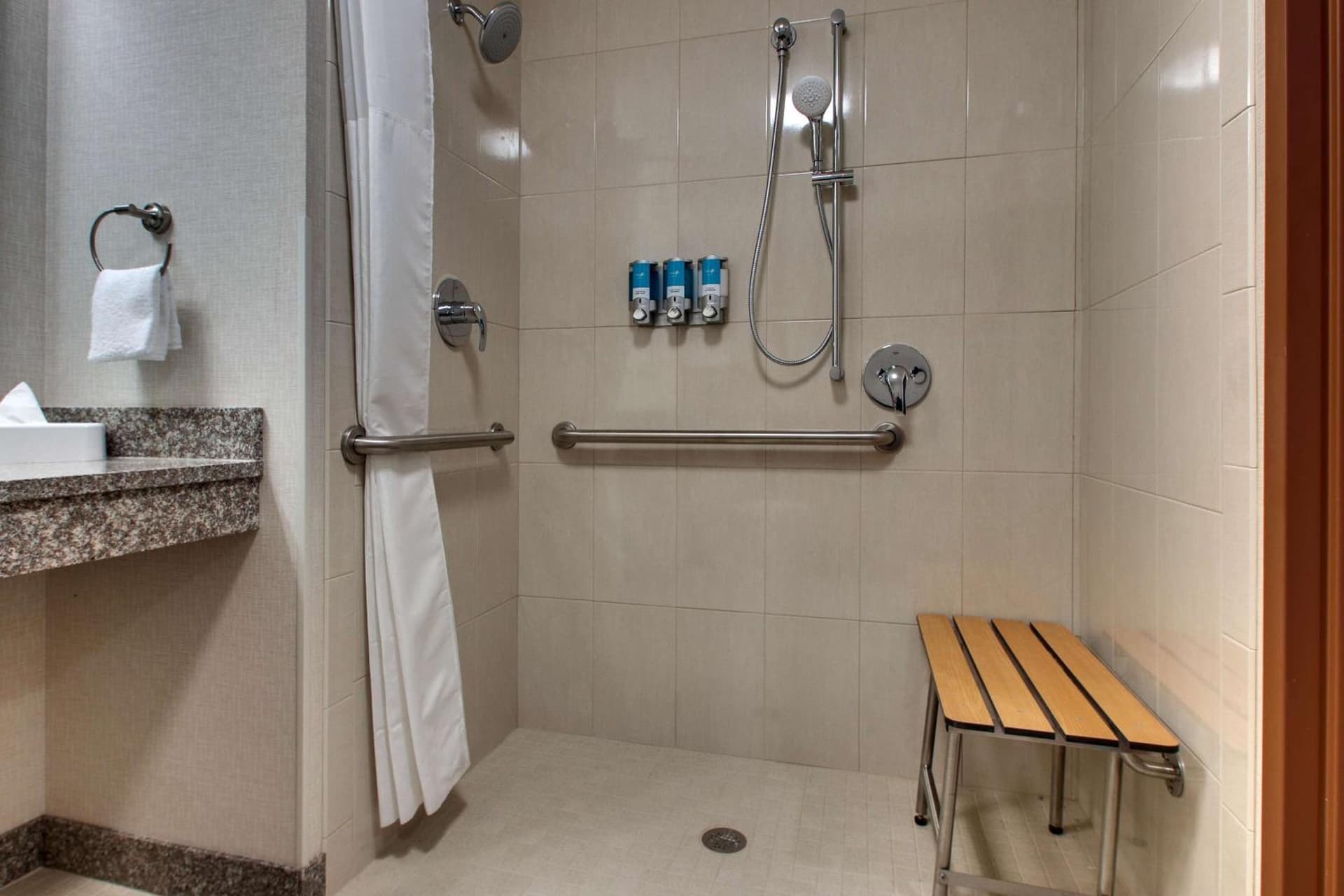 Drury Inn & Suites Iowa City Coralville gallery photo in Coralville, IA — image 23