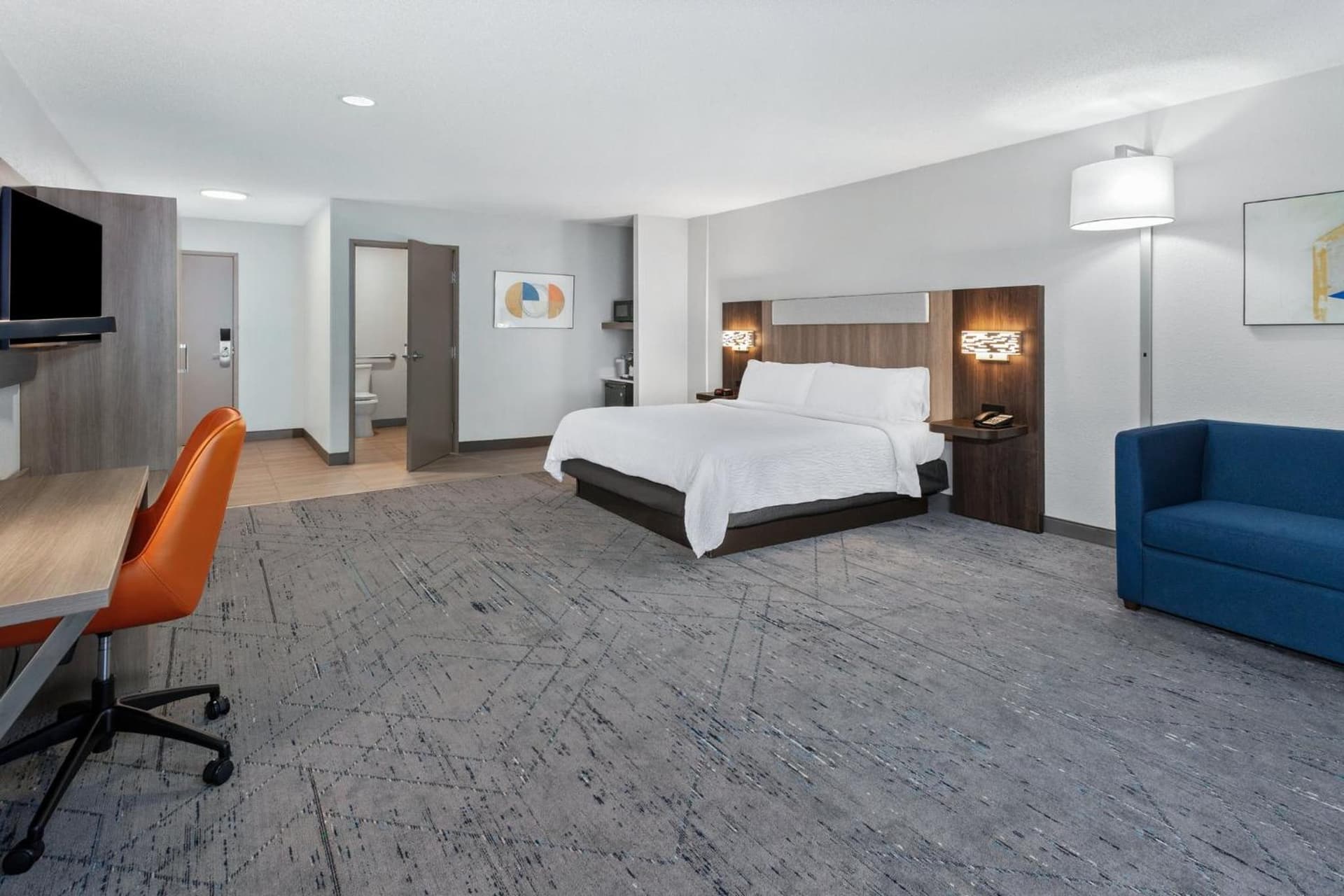 Holiday Inn Express Hotel & Suites Chicago-Algonquin by IHG gallery photo in Algonquin, IL — image 51