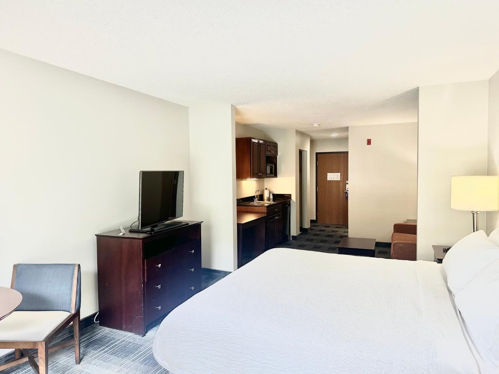 Holiday Inn Express and Suites Meriden by IHG gallery photo in Meriden, CT — image 4