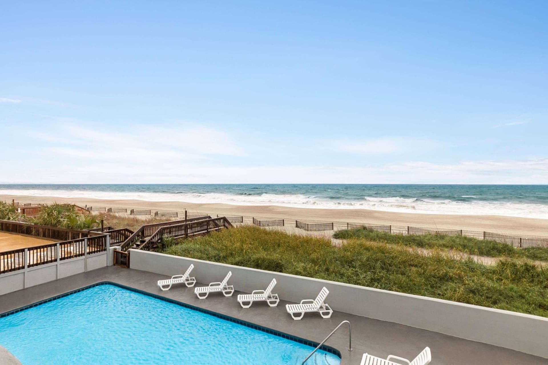 Days Inn by Wyndham Myrtle Beach-Beach Front interior in Myrtle Beach, SC — gallery photo 2
