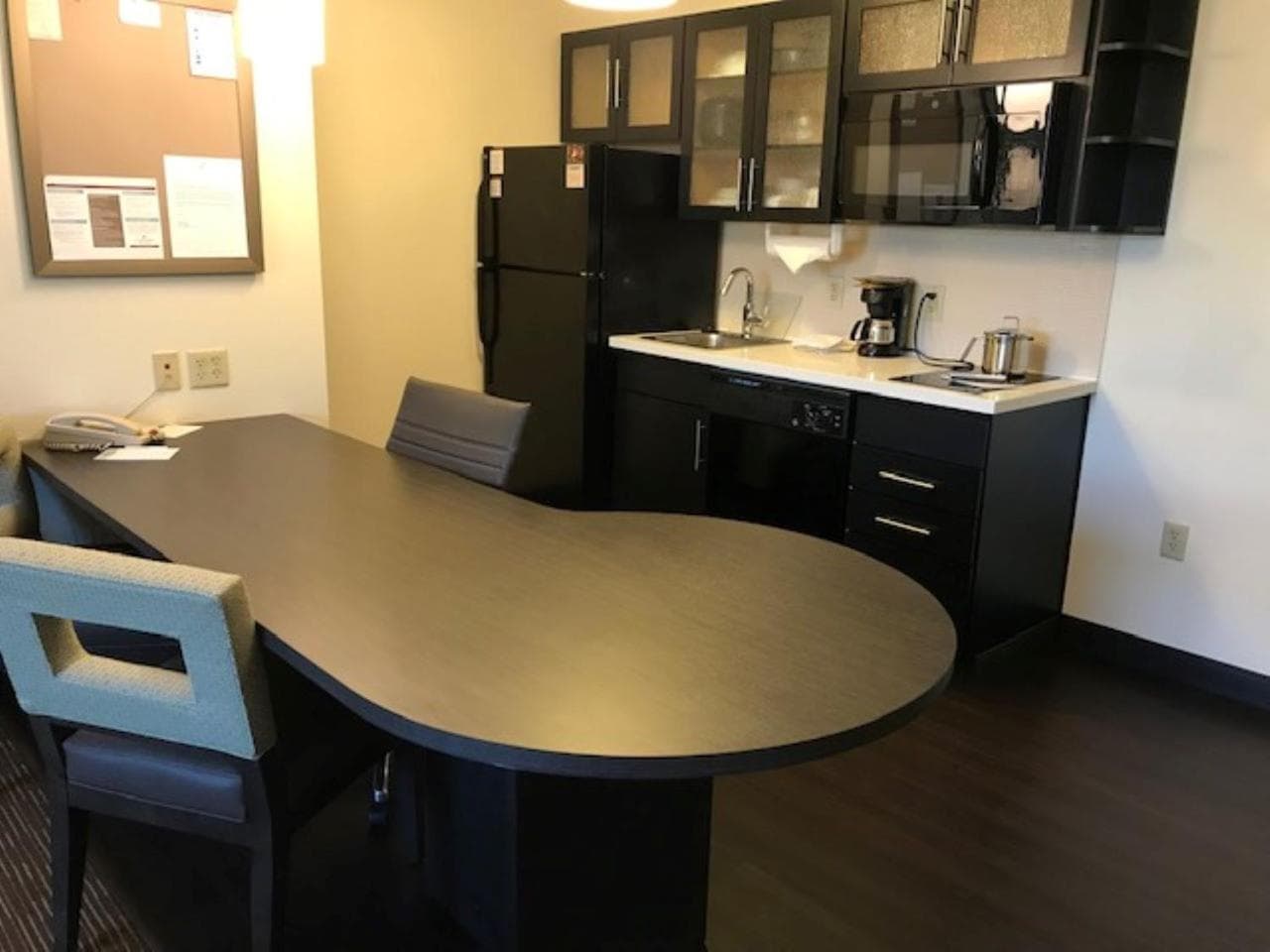 Candlewood Suites Fort Wayne - NW by IHG interior in Fort Wayne, IN — gallery photo 2