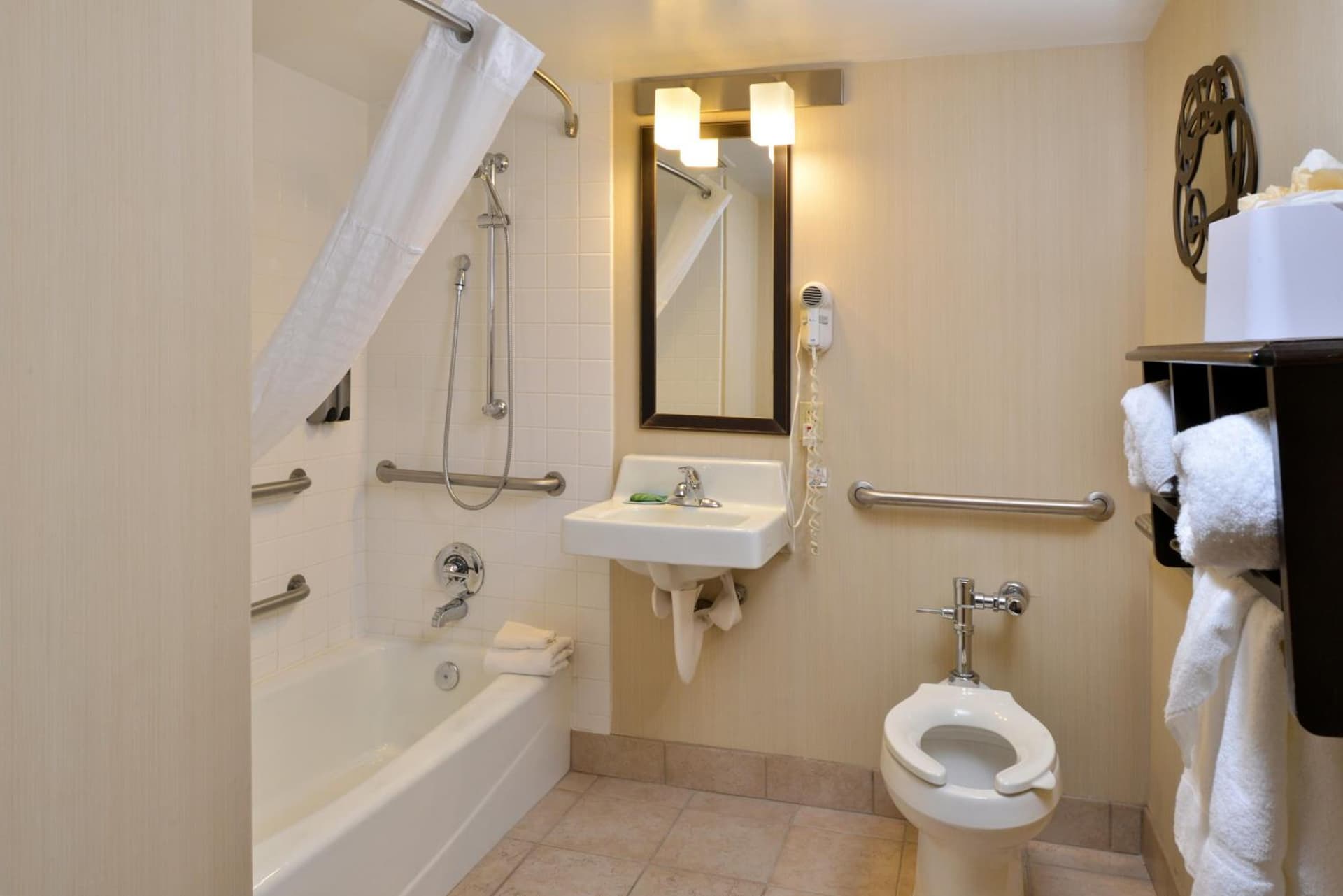 Hawthorne Inn & Conference Center gallery photo in Winston-Salem, NC — image 38