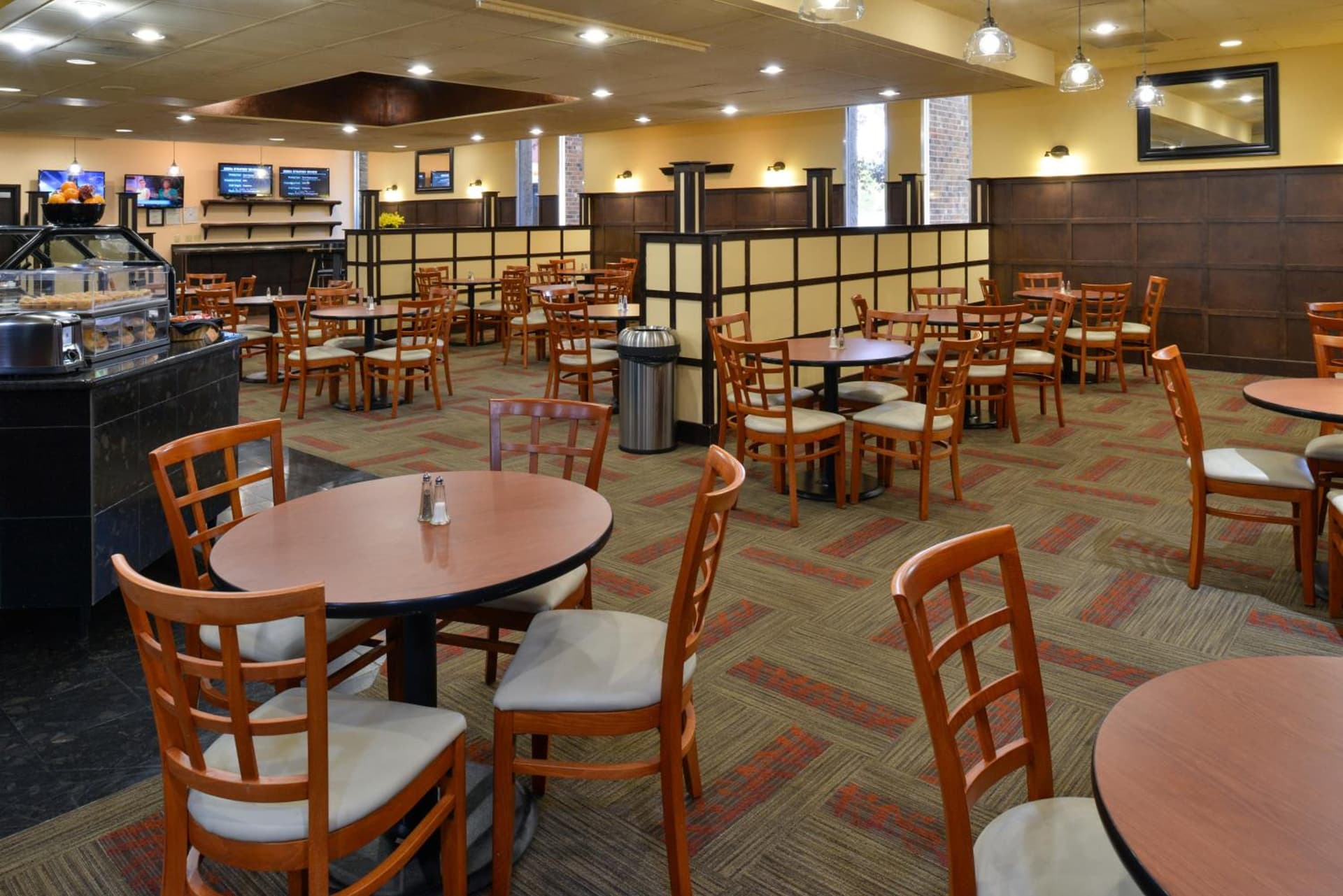 Hawthorne Inn & Conference Center property views in Winston-Salem, NC — gallery photo 3