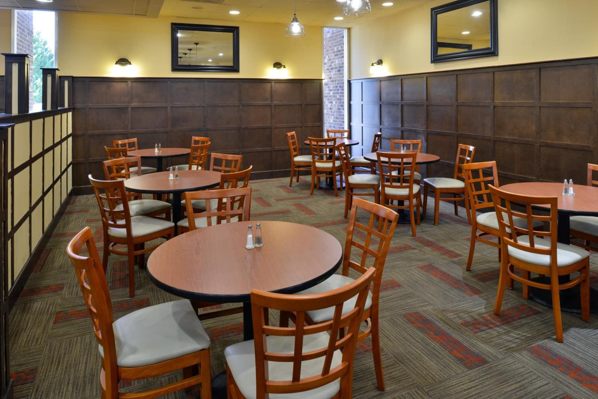 Hawthorne Inn & Conference Center gallery photo in Winston-Salem, NC — image 22