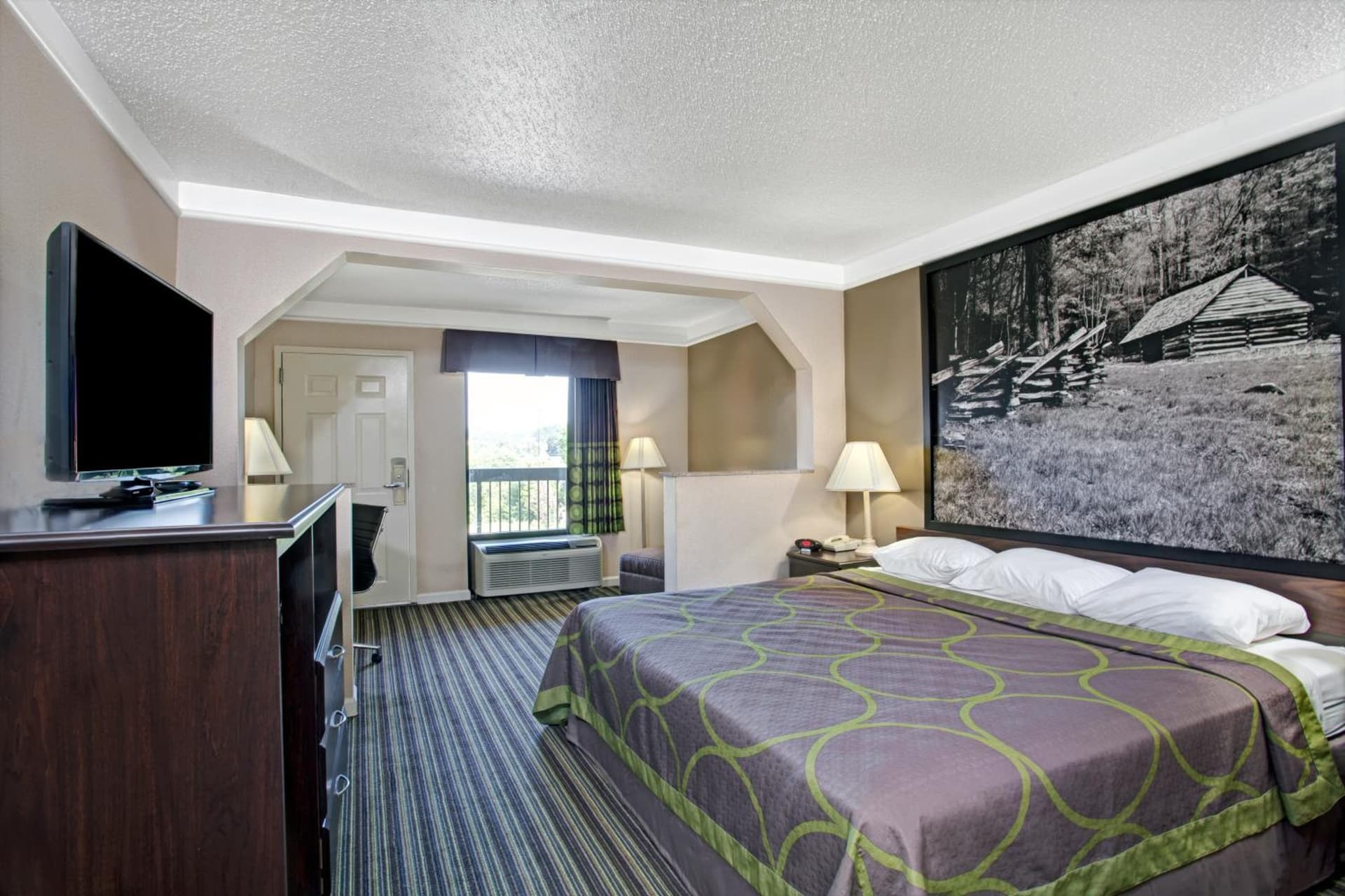 Super 8 by Wyndham Knoxville East gallery photo in Knoxville, TN — image 20