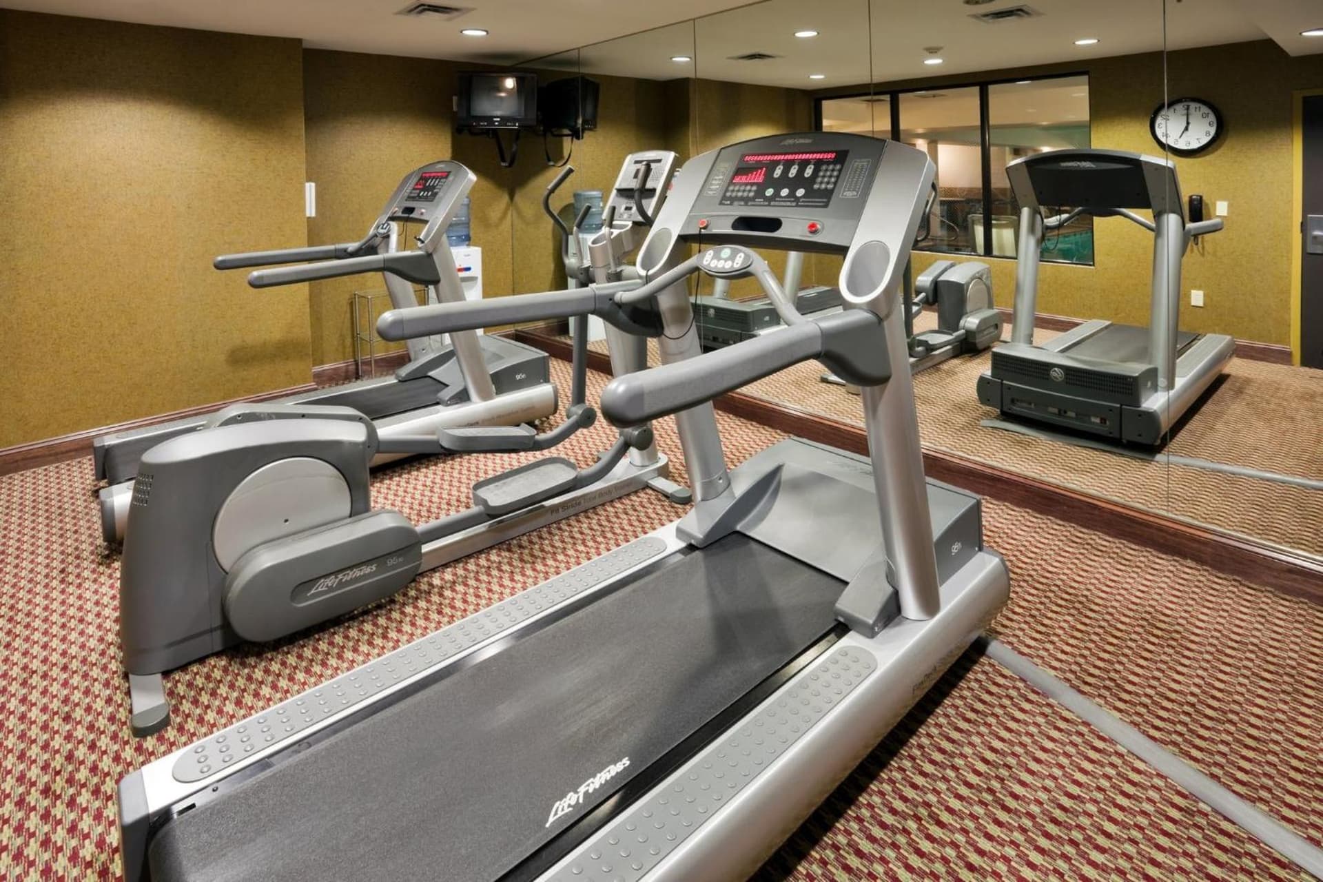 Holiday Inn Express Hotel & Suites Birmingham - Inverness 280 by IHG gallery photo in Birmingham, AL — image 59