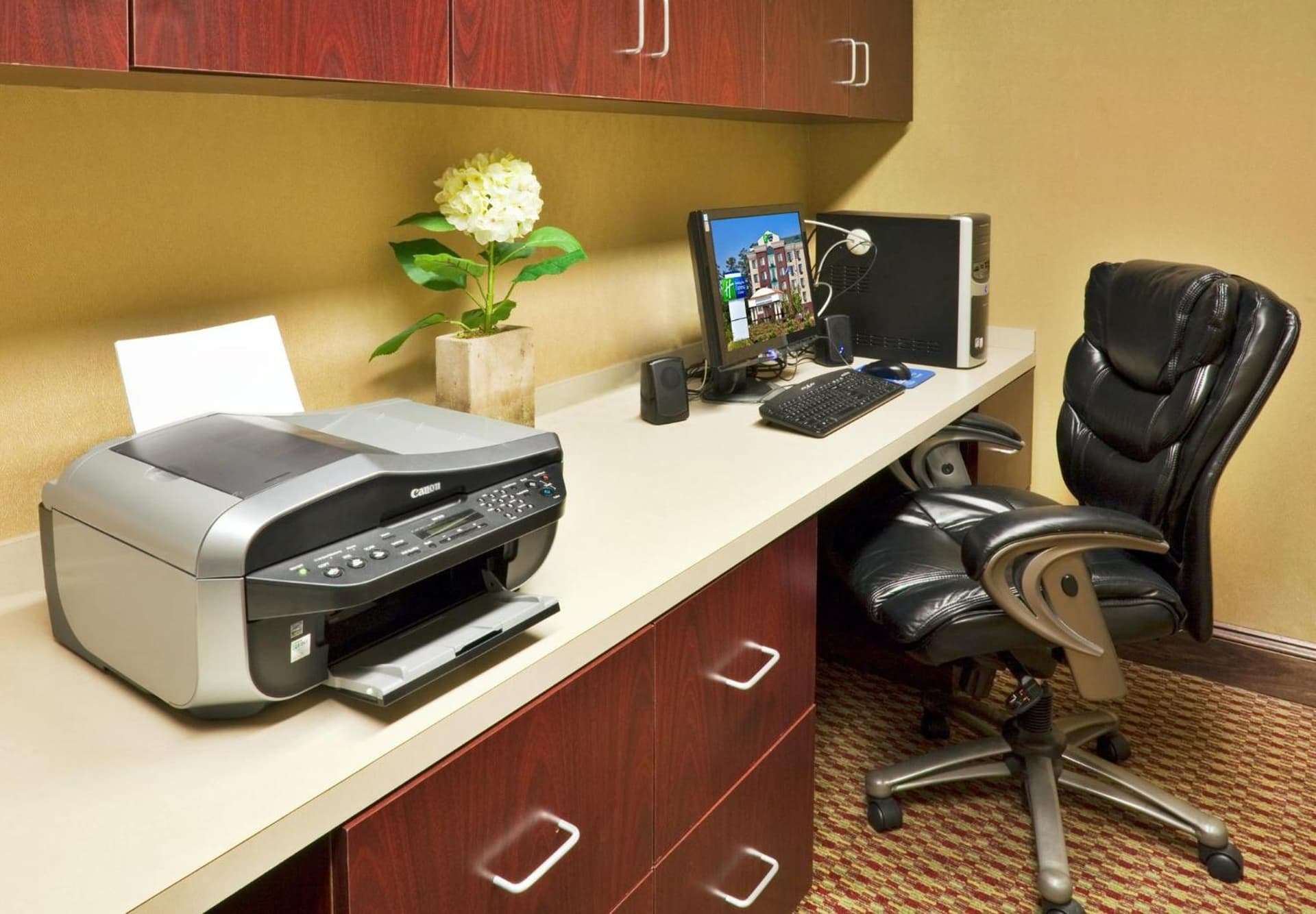 Holiday Inn Express Hotel & Suites Birmingham - Inverness 280 by IHG gallery photo in Birmingham, AL — image 41
