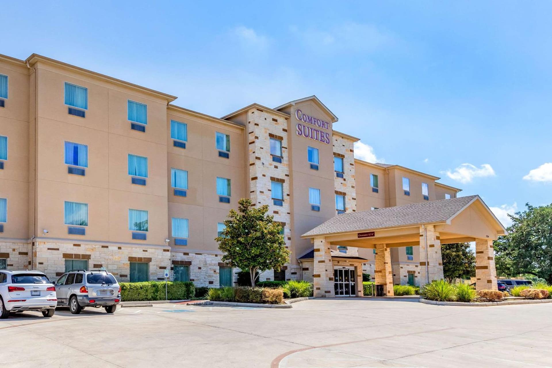 Comfort Suites San Antonio North - Stone Oak property views in San Antonio, TX — gallery photo 3