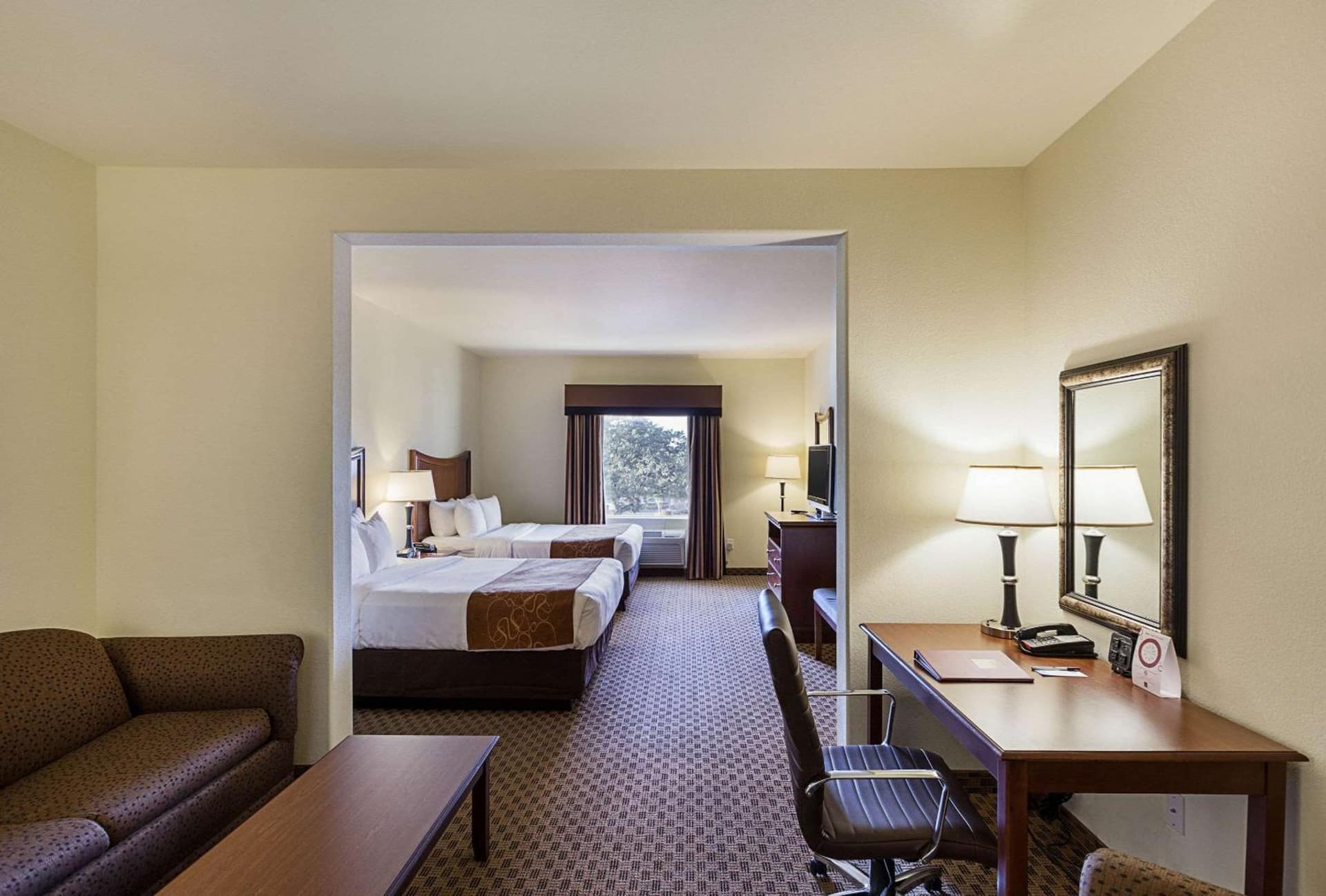 Comfort Suites San Antonio North - Stone Oak gallery photo in San Antonio, TX — image 7