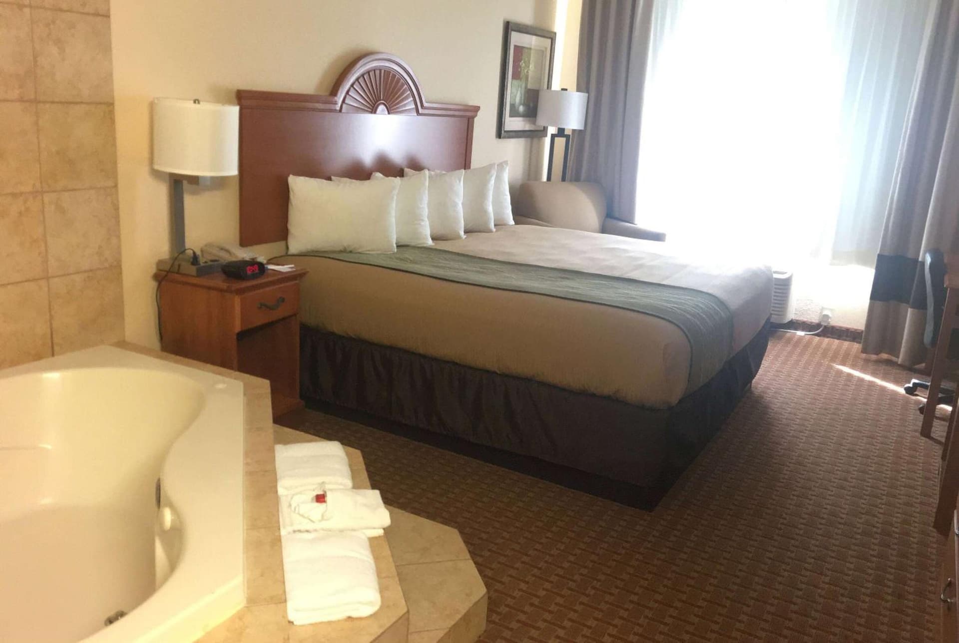 Super 8 by Wyndham Great Bend interior in Great Bend, KS — gallery photo 2