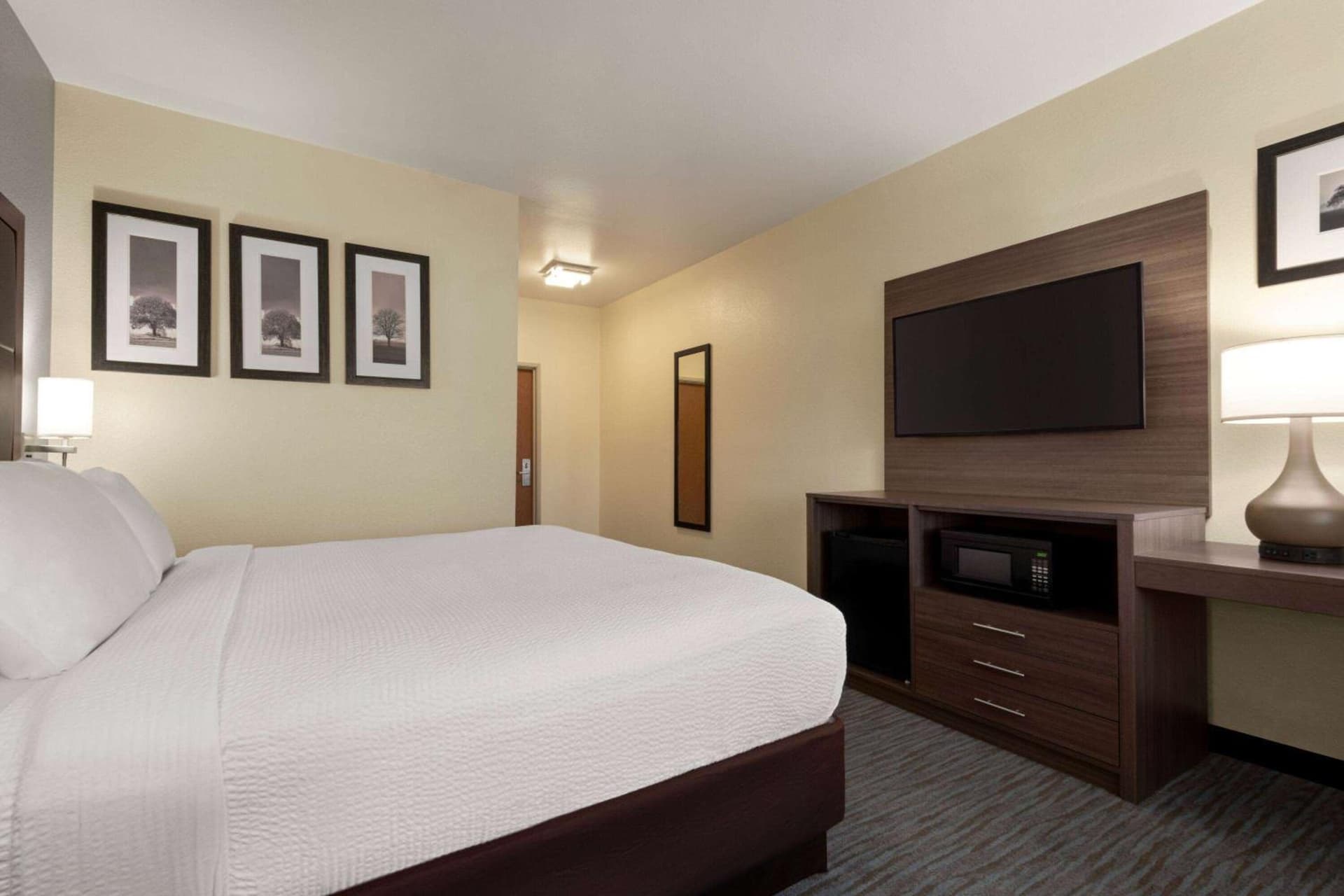 Best Western Plus Paper Valley Hotel gallery photo in Appleton, WI — image 7