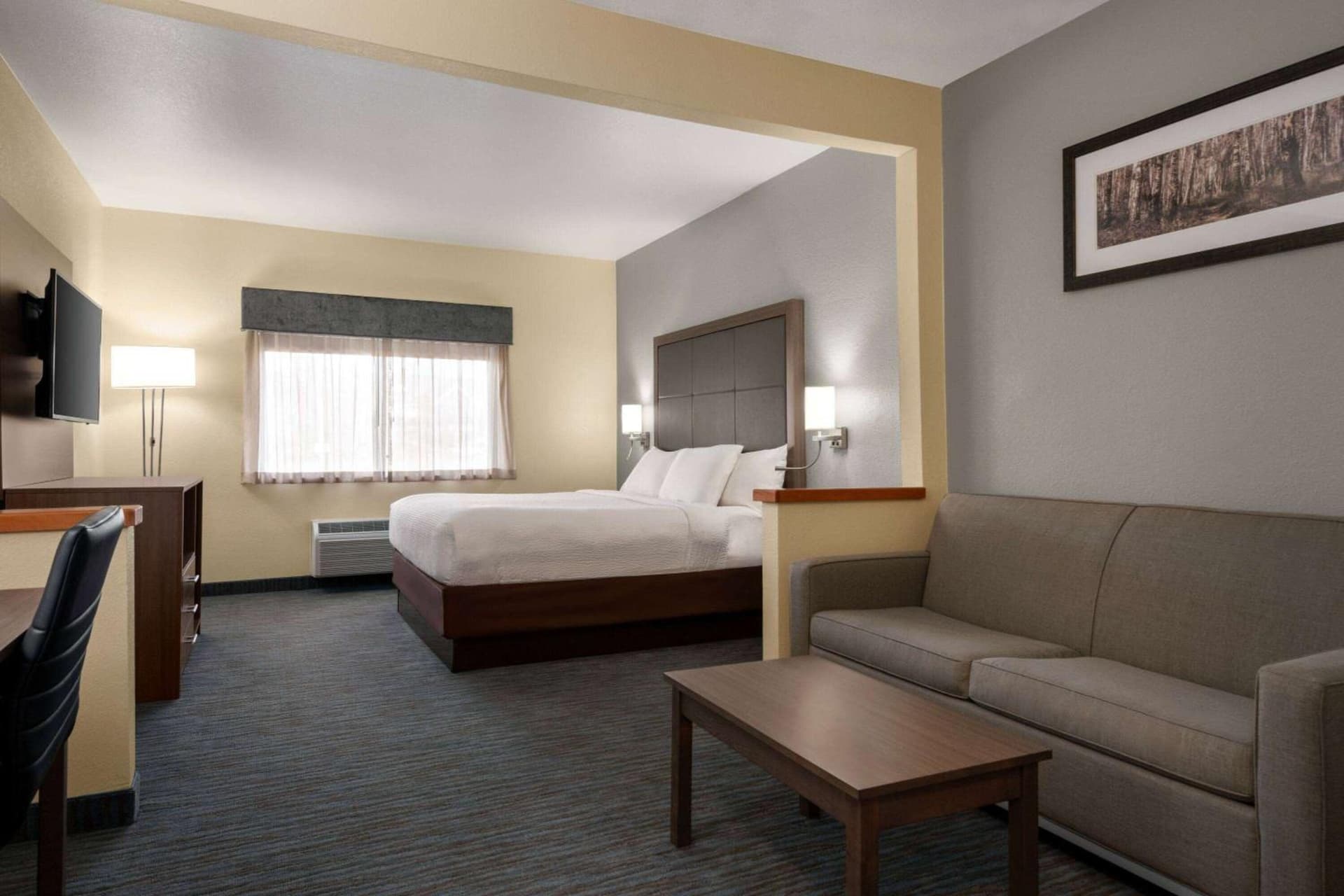 Best Western Plus Paper Valley Hotel gallery photo in Appleton, WI — image 17