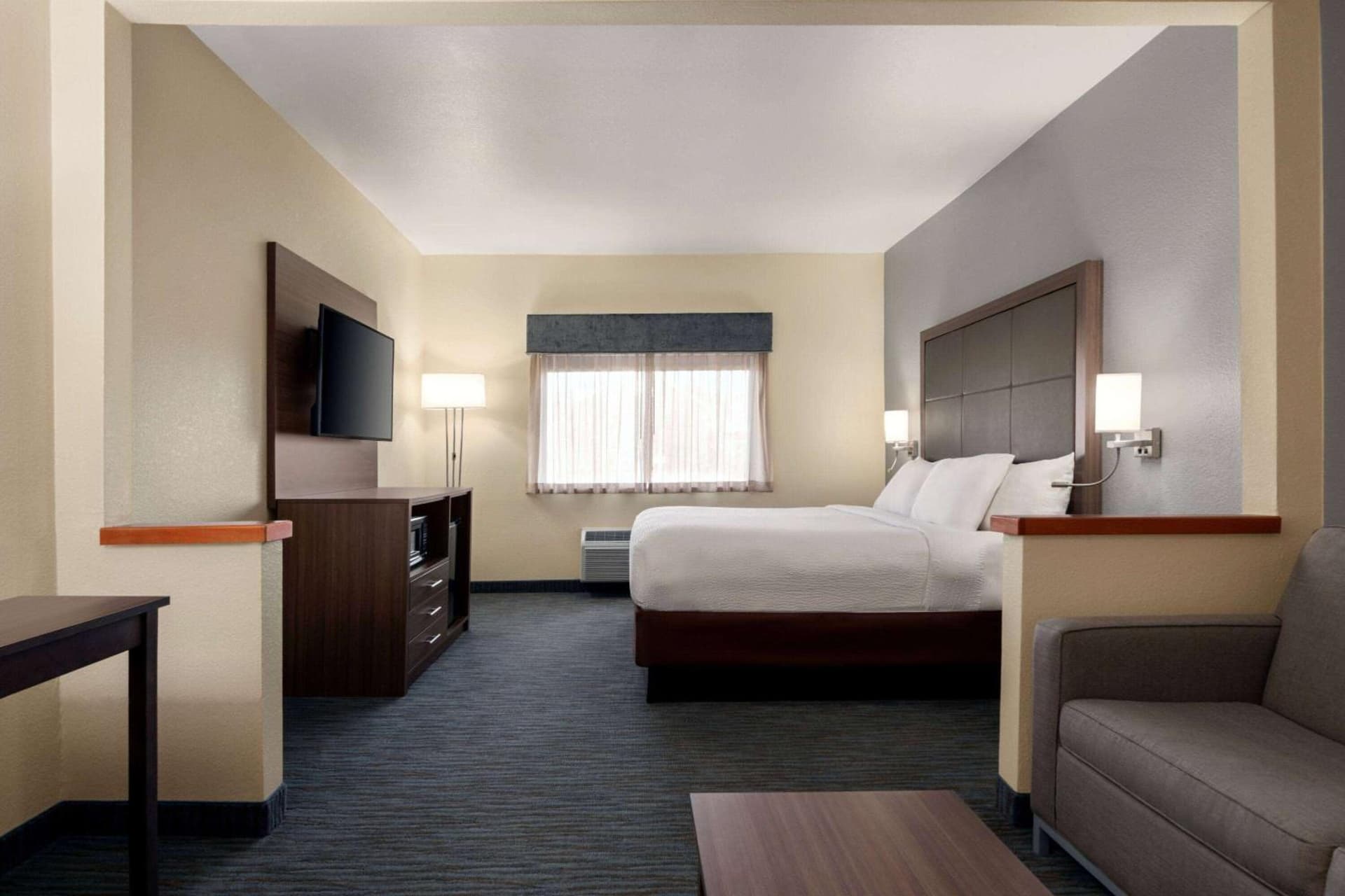 Best Western Plus Paper Valley Hotel gallery photo in Appleton, WI — image 20