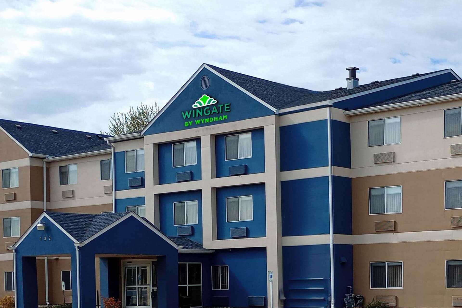Best Western Plus Paper Valley Hotel featured exterior or lobby in Appleton, WI — similar hotel