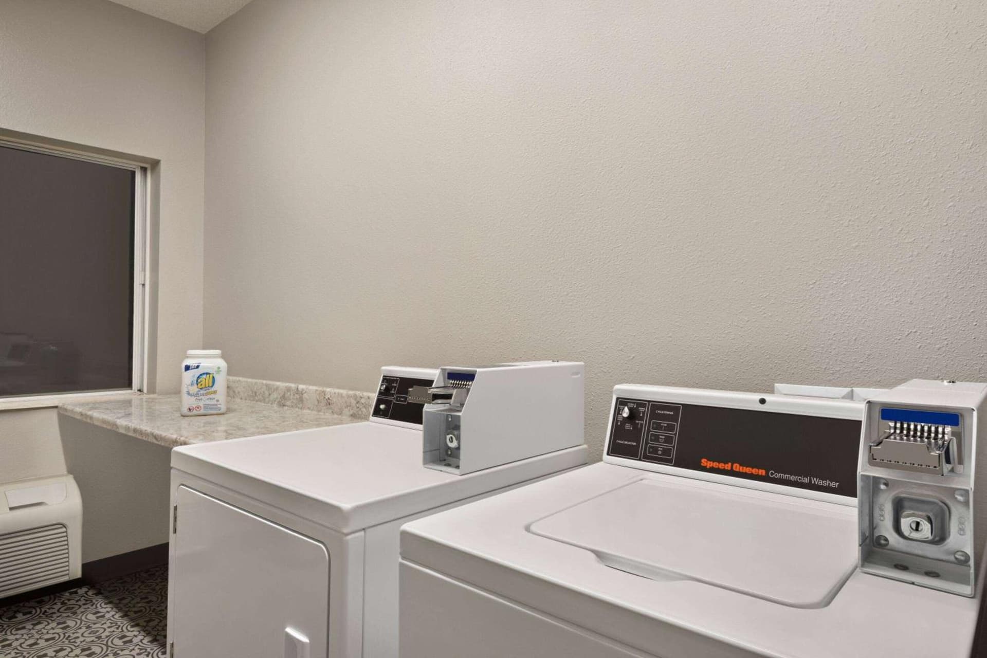 Best Western Plus Paper Valley Hotel gallery photo in Appleton, WI — image 4