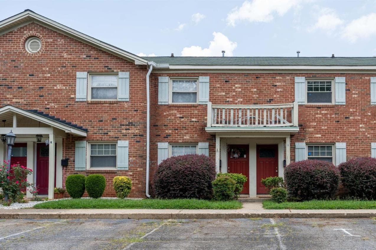 Magnificent 2 Bedrooms and 2 Baths — hotel in Charlotte, North Carolina