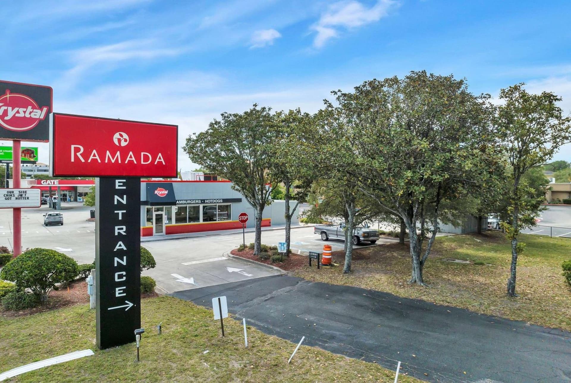 Ramada by Wyndham Jacksonville I-95 by Butler Blvd gallery photo in Jacksonville, FL — image 122