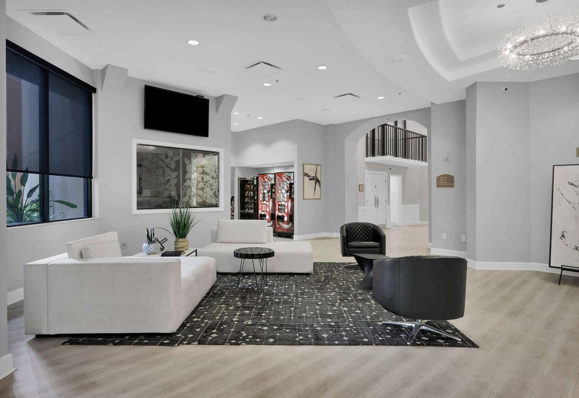 Ramada by Wyndham Jacksonville I-95 by Butler Blvd gallery photo in Jacksonville, FL — image 53