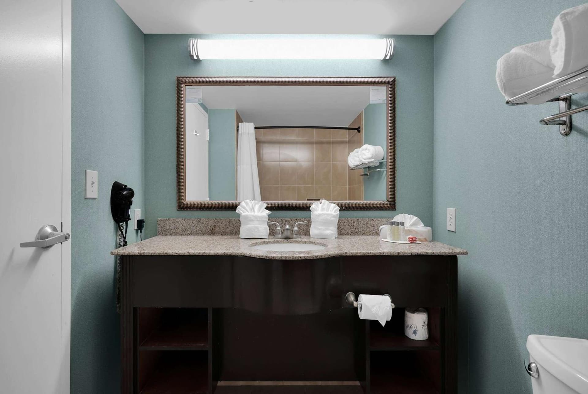 Ramada by Wyndham Jacksonville I-95 by Butler Blvd gallery photo in Jacksonville, FL — image 85
