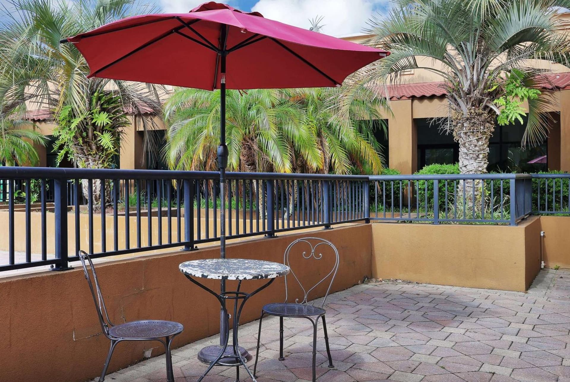 Ramada by Wyndham Jacksonville I-95 by Butler Blvd gallery photo in Jacksonville, FL — image 24