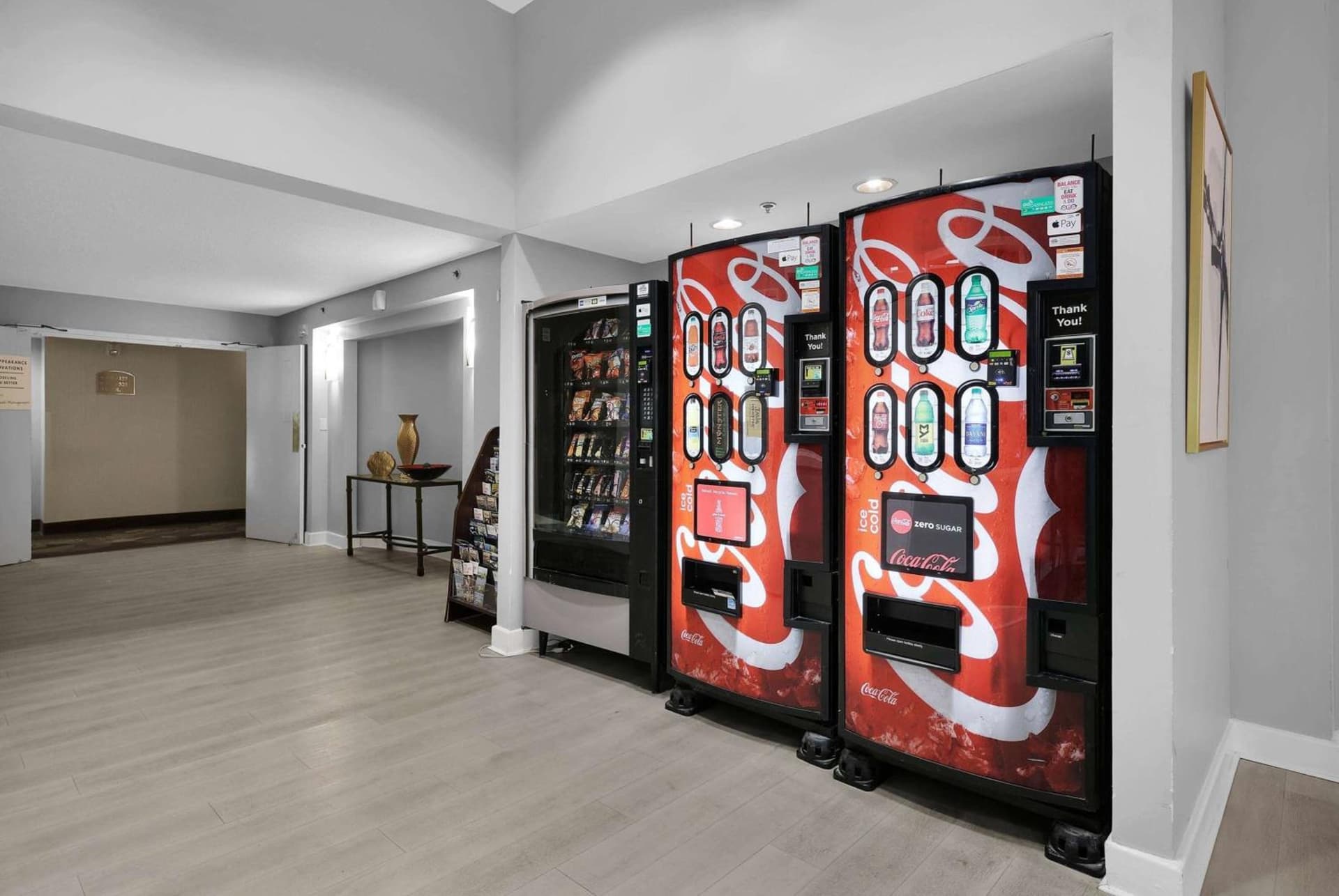 Ramada by Wyndham Jacksonville I-95 by Butler Blvd gallery photo in Jacksonville, FL — image 37