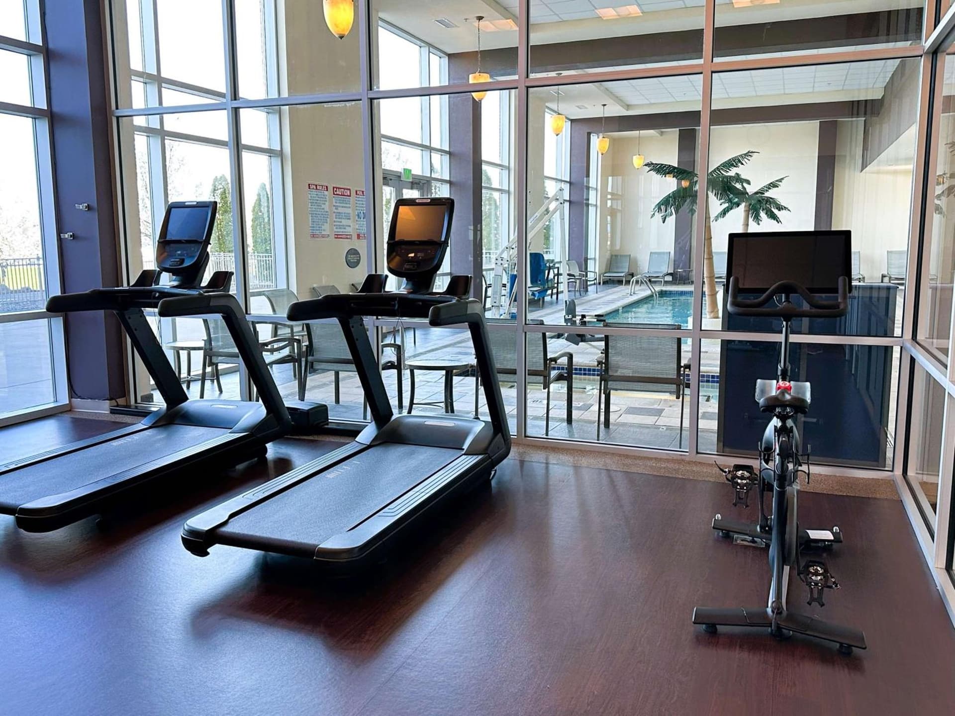 DoubleTree by Hilton Bay City - Riverfront gallery photo in Bay City, MI — image 19