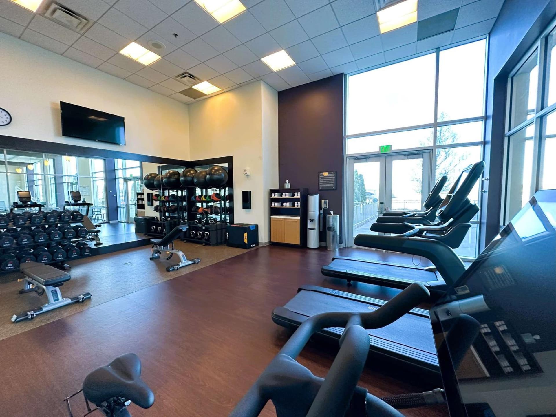 DoubleTree by Hilton Bay City - Riverfront gallery photo in Bay City, MI — image 39