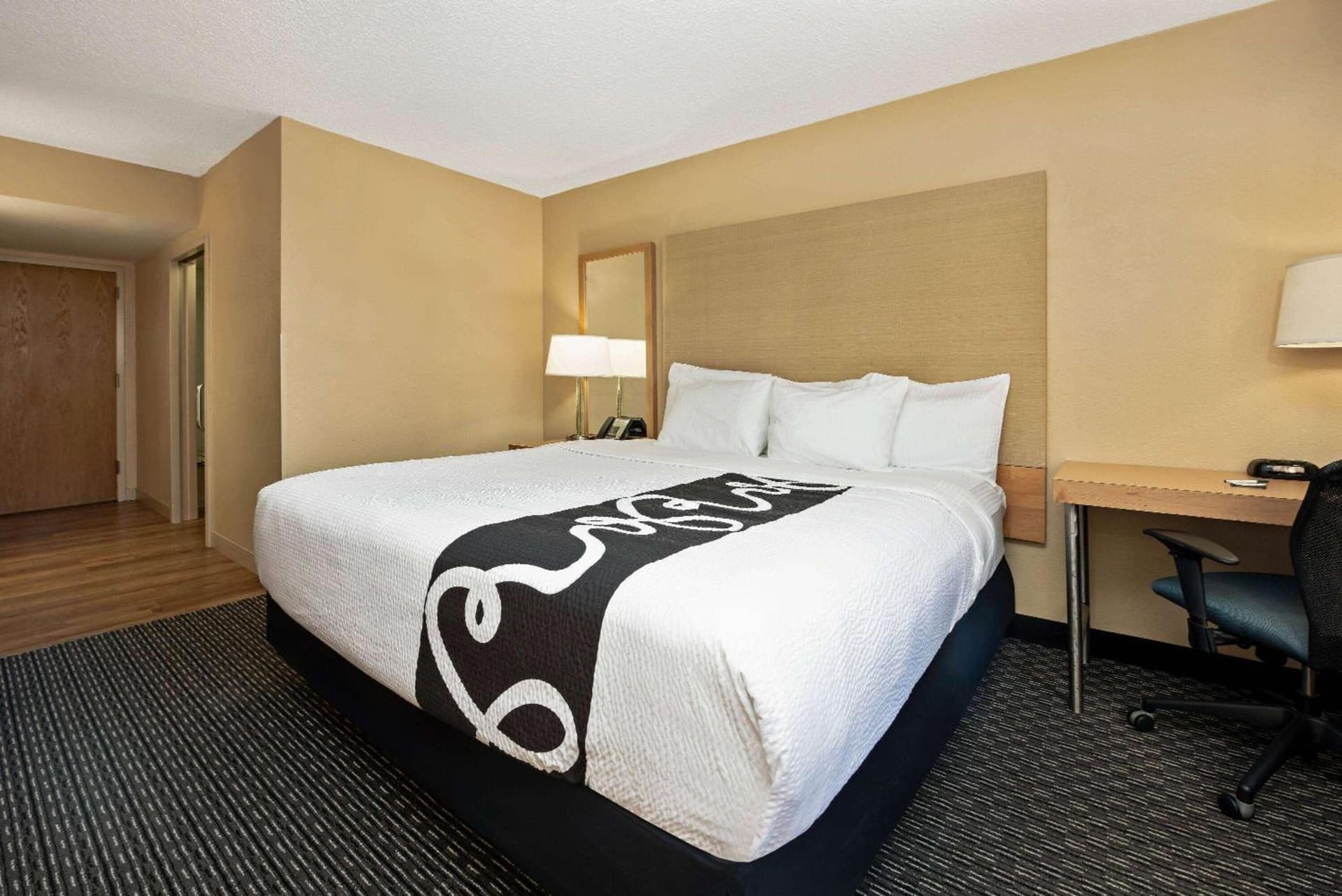 La Quinta by Wyndham West Palm Beach Airport gallery photo in West Palm Beach, FL — image 11