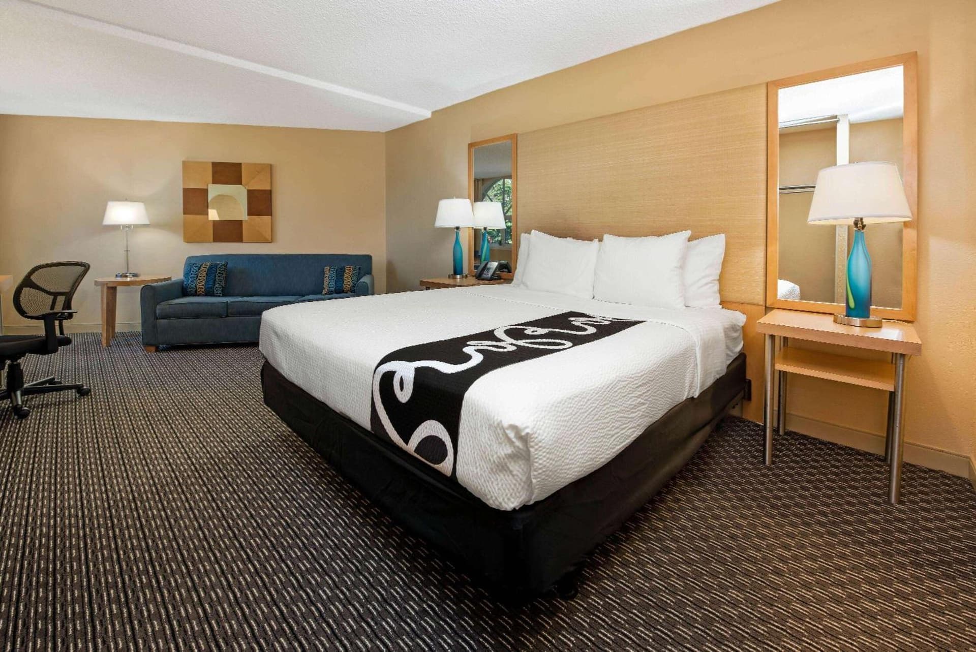 La Quinta by Wyndham West Palm Beach Airport gallery photo in West Palm Beach, FL — image 28