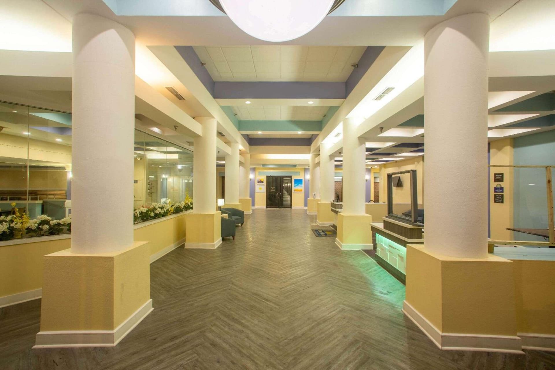 Days Inn by Wyndham Mobile I-65 gallery photo in Mobile, AL — image 10
