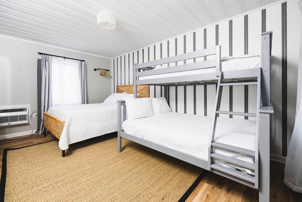 Seabirds Motel At Kure Beach gallery photo in Kure Beach, NC — image 30