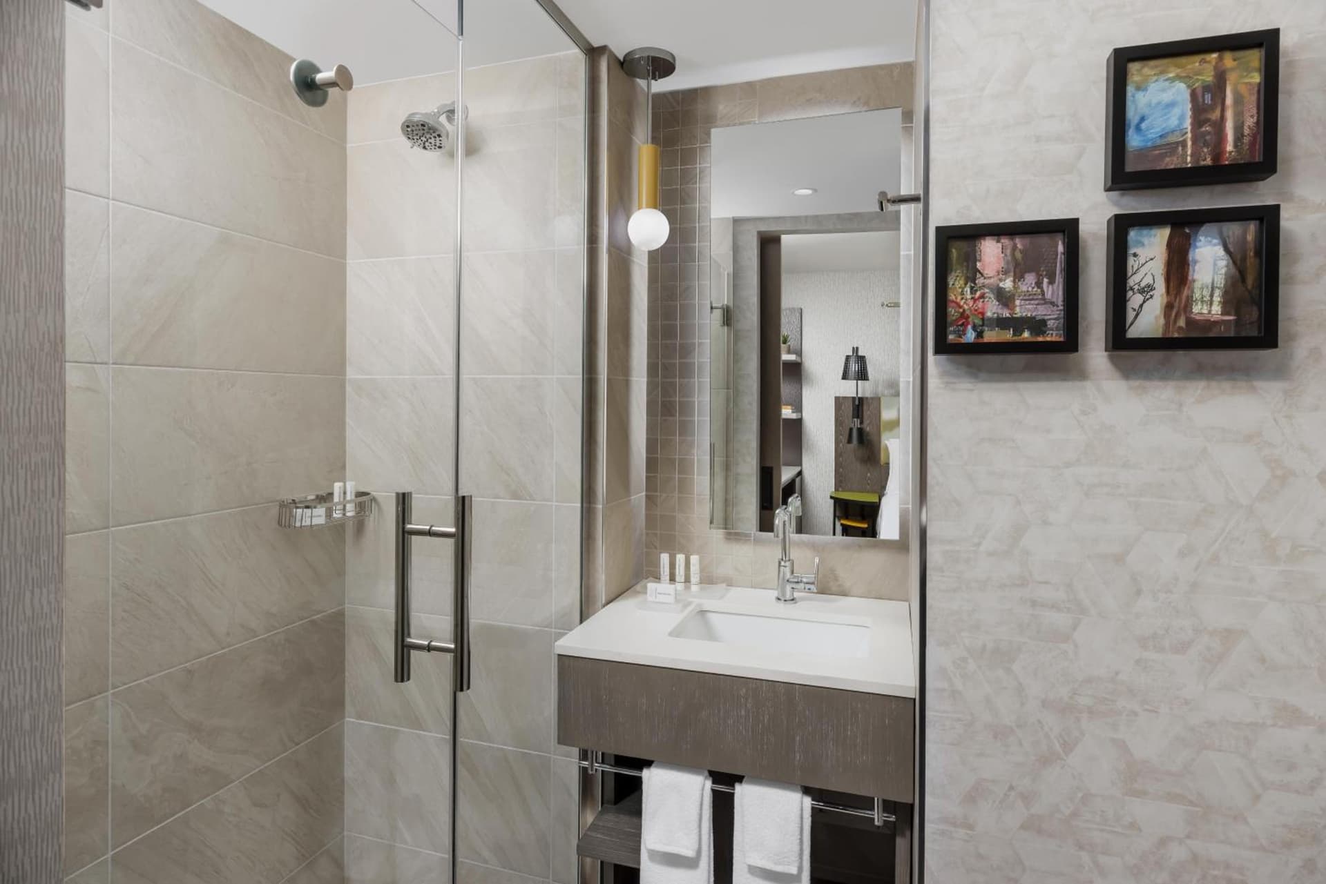 SpringHill Suites by Marriott New York Manhattan Chelsea gallery photo in New York, NY — image 5