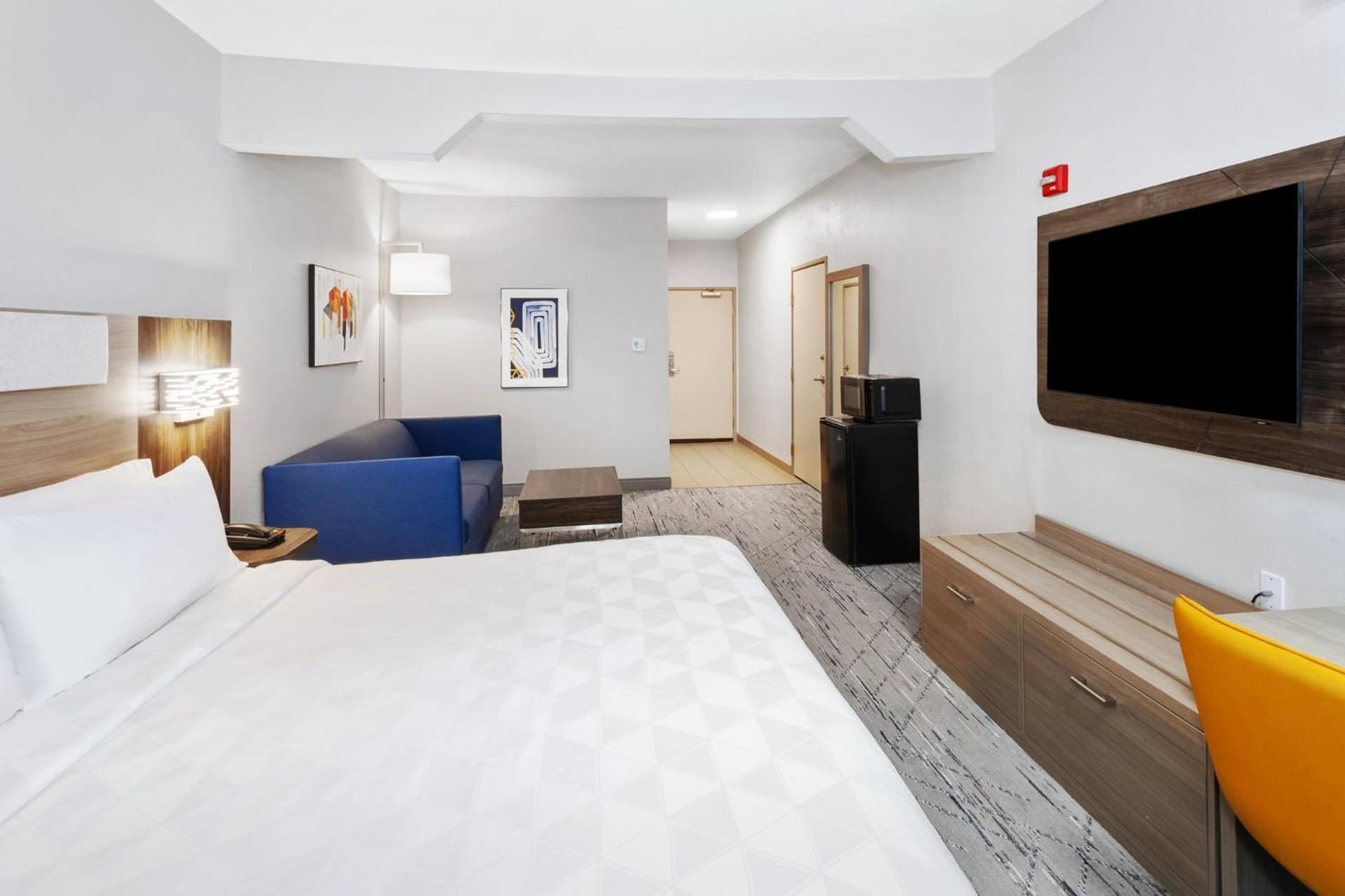 Holiday Inn Express & Suites Carmel North – Westfield by IHG gallery photo in Carmel, IN — image 21