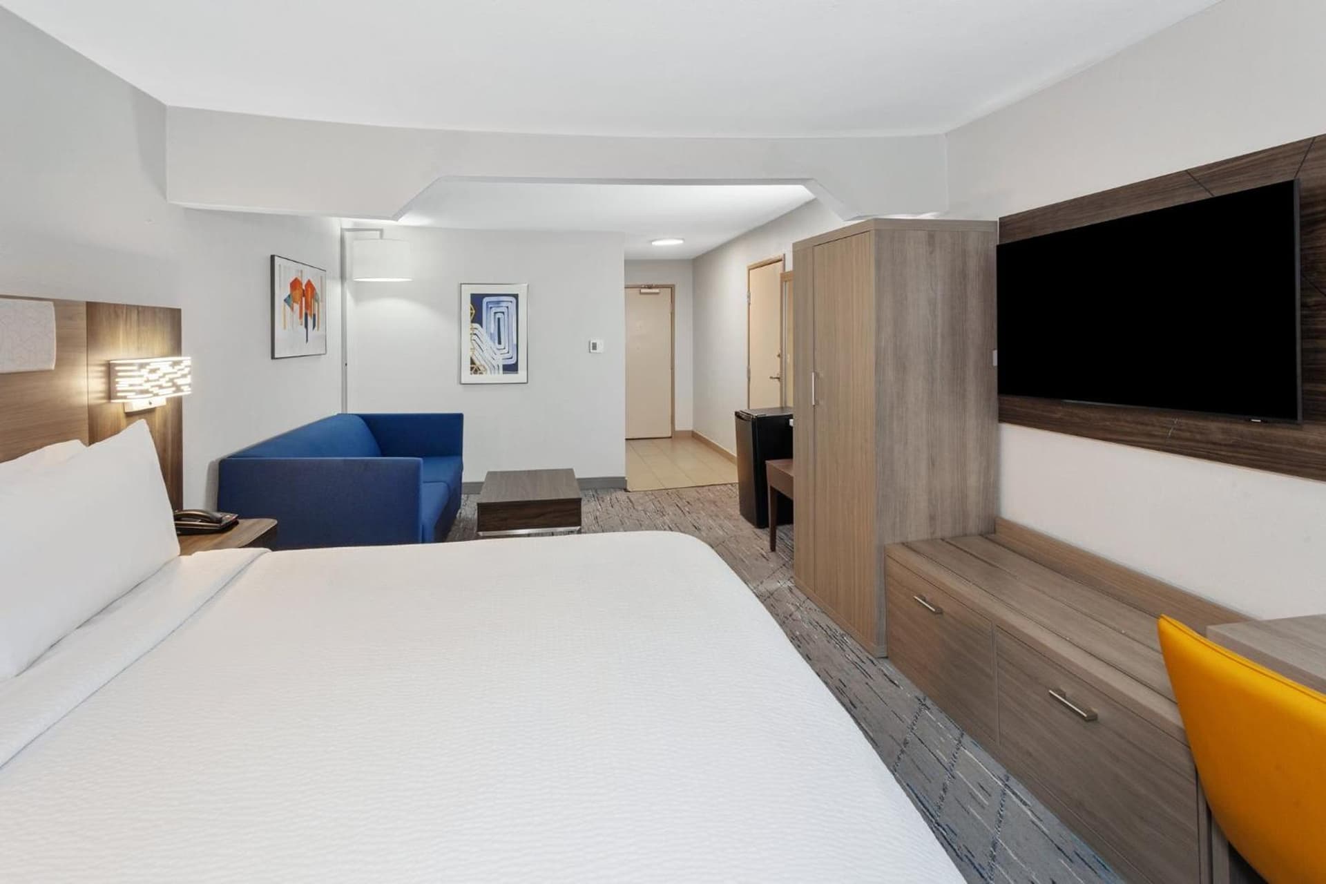 Holiday Inn Express & Suites Carmel North – Westfield by IHG gallery photo in Carmel, IN — image 20