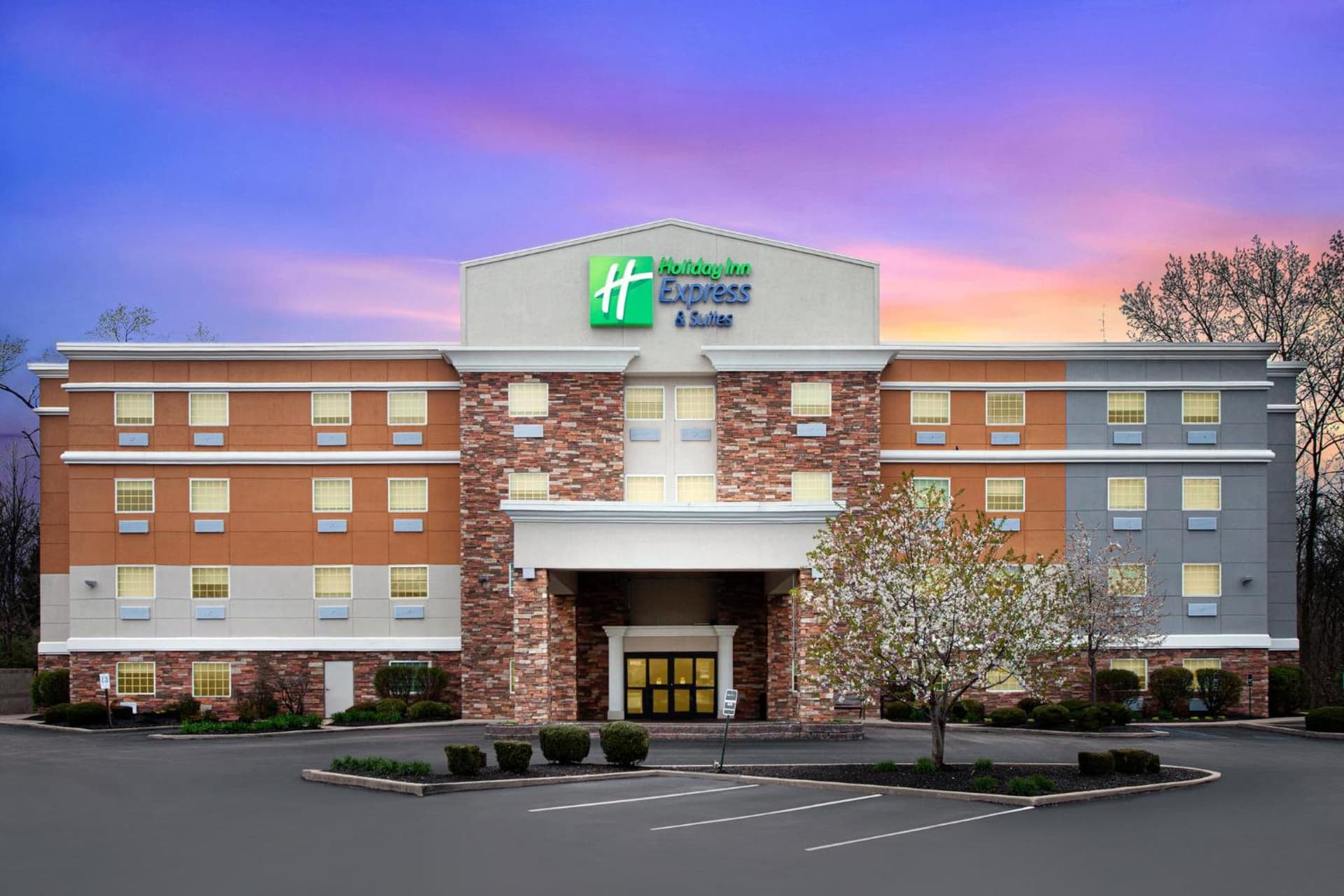 Holiday Inn Express & Suites Carmel North – Westfield by IHG featured exterior or lobby in Carmel, IN — similar hotel