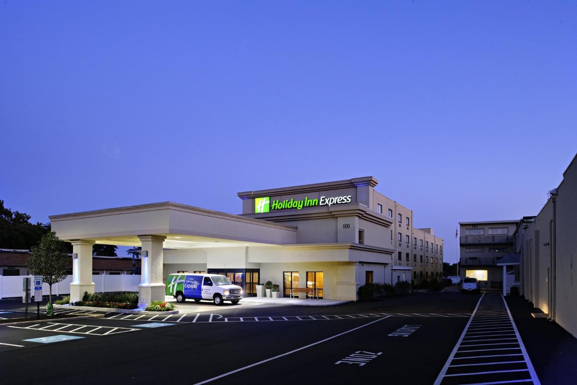 Harbor Pointe Inn Phl Airport featured exterior or lobby in Essington — similar hotel