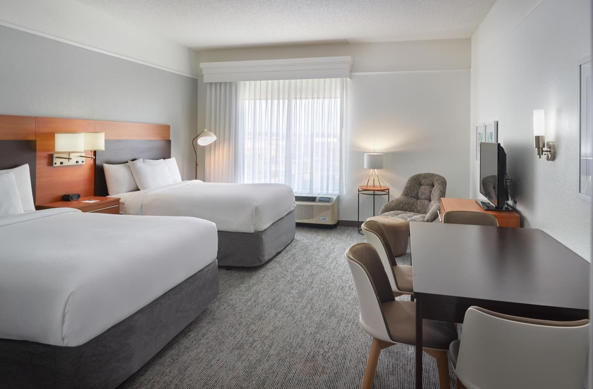 TownePlace Suites by Marriott Newnan interior in Newnan, GA — gallery photo 2