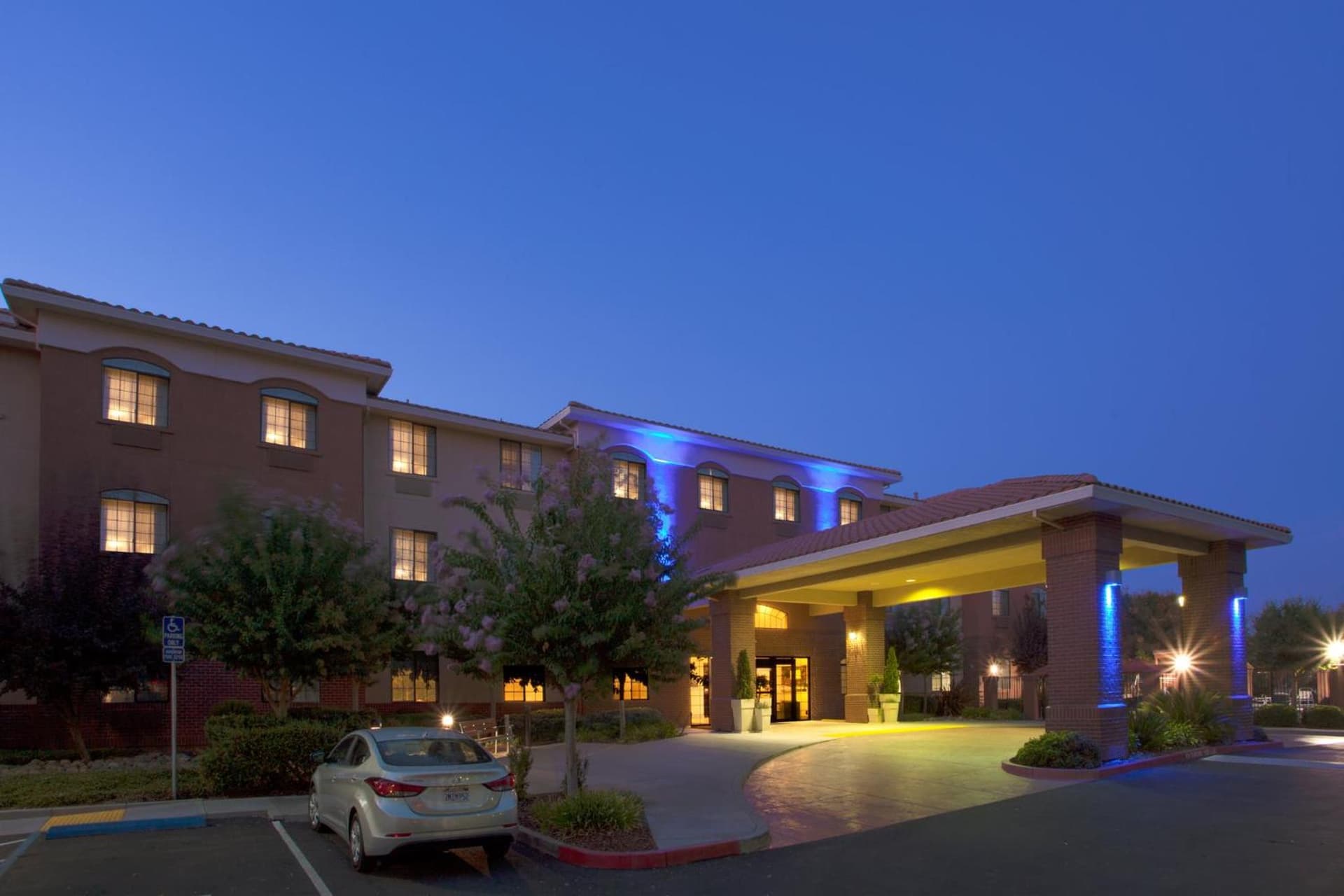Holiday Inn Express Davis-University Area by IHG gallery photo in Davis, CA — image 31