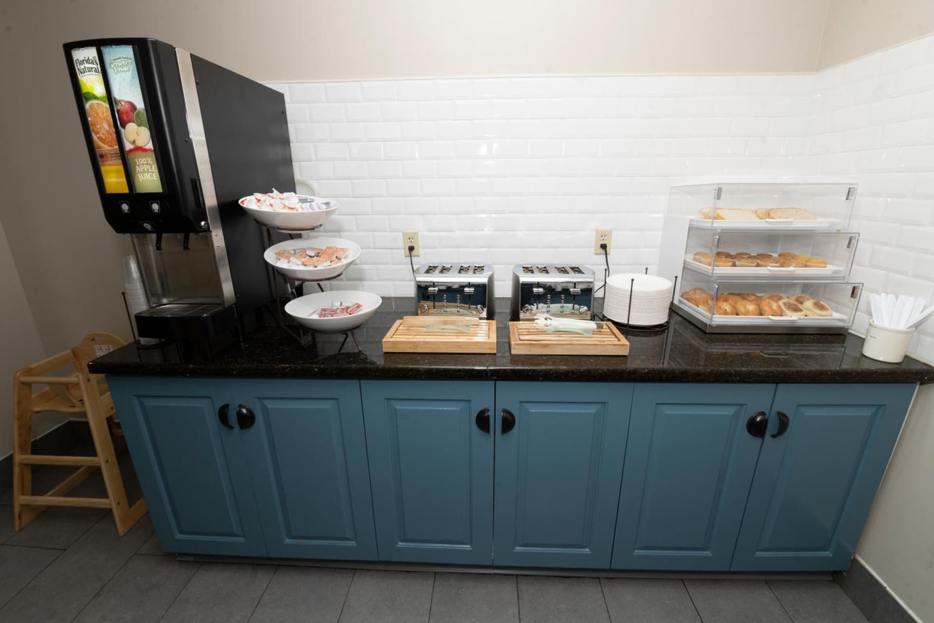 Country Inn & Suites by Radisson, Harrisburg - Hershey West, PA gallery photo in Harrisburg, PA — image 35