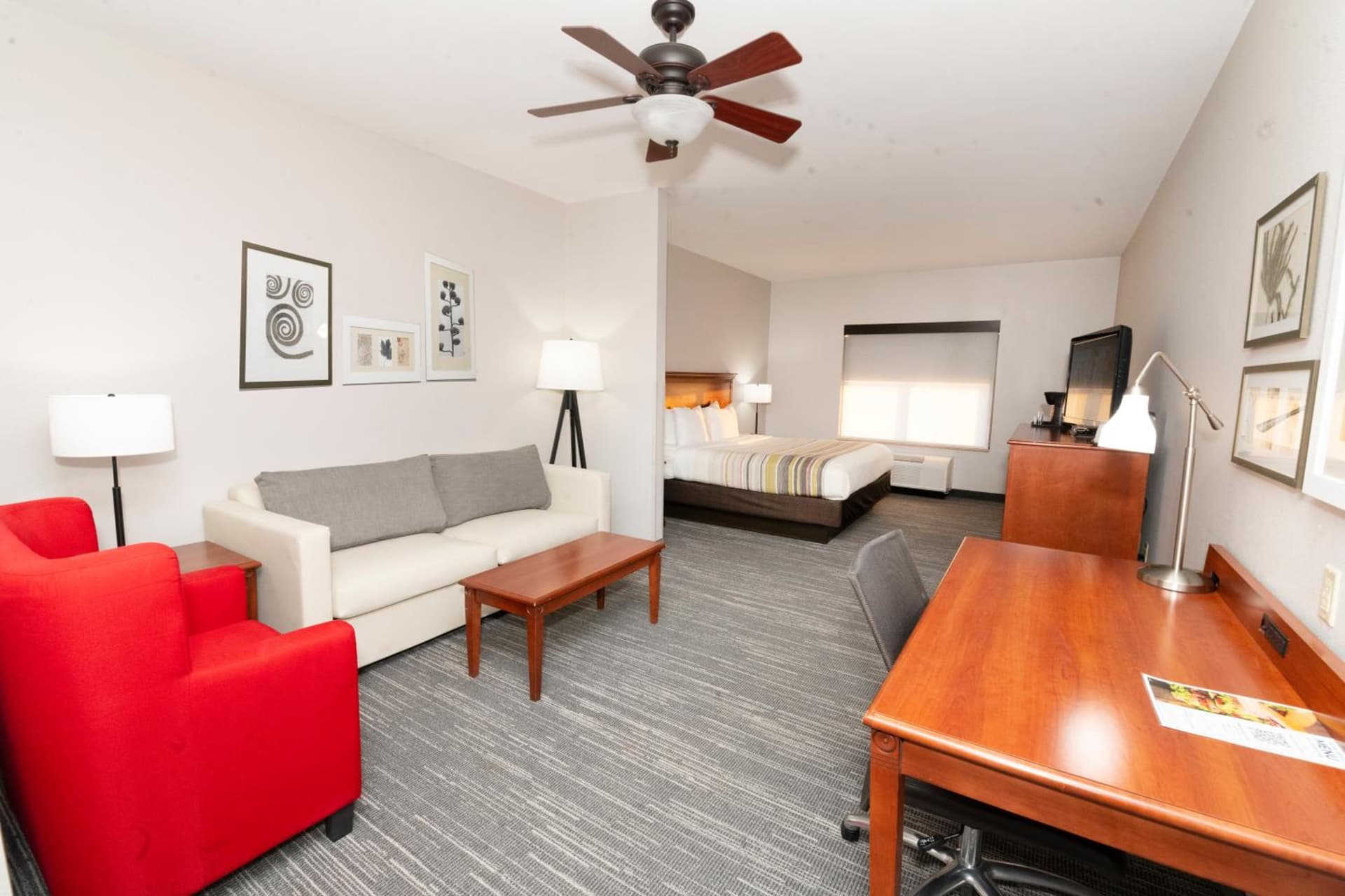 Country Inn & Suites by Radisson, Harrisburg - Hershey West, PA gallery photo in Harrisburg, PA — image 19