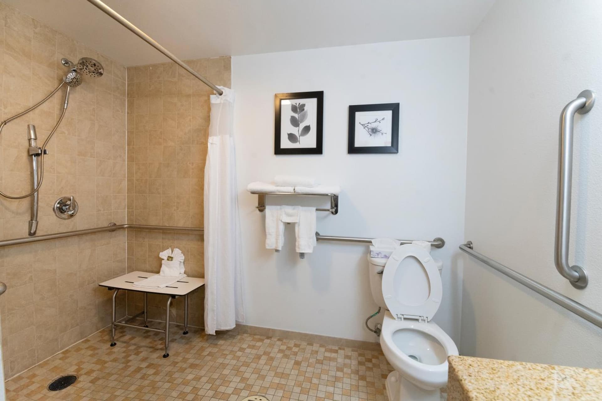 Country Inn & Suites by Radisson, Harrisburg - Hershey West, PA gallery photo in Harrisburg, PA — image 15
