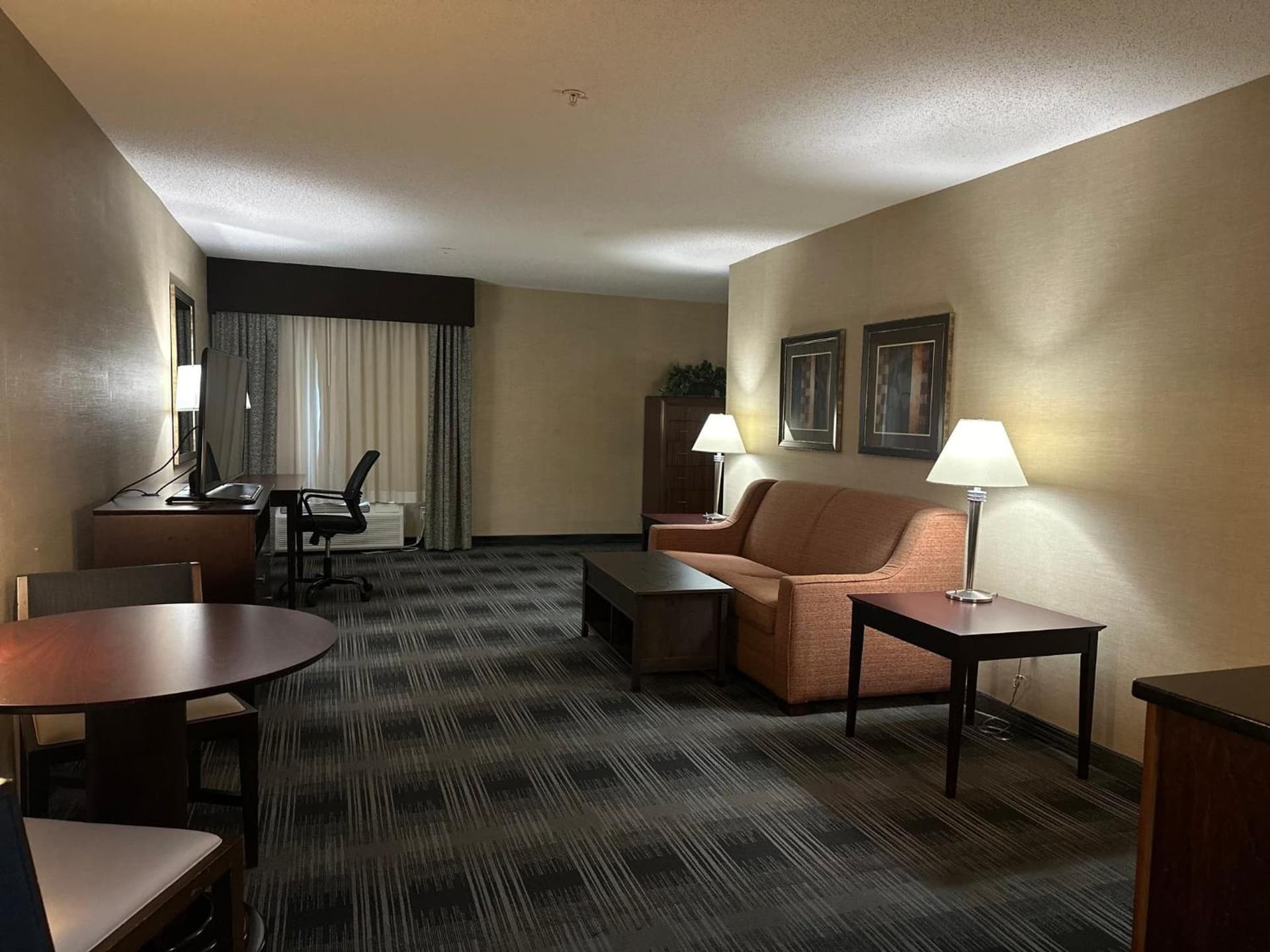 Holiday Inn Express and Suites Meriden by IHG gallery photo in Meriden, CT — image 45