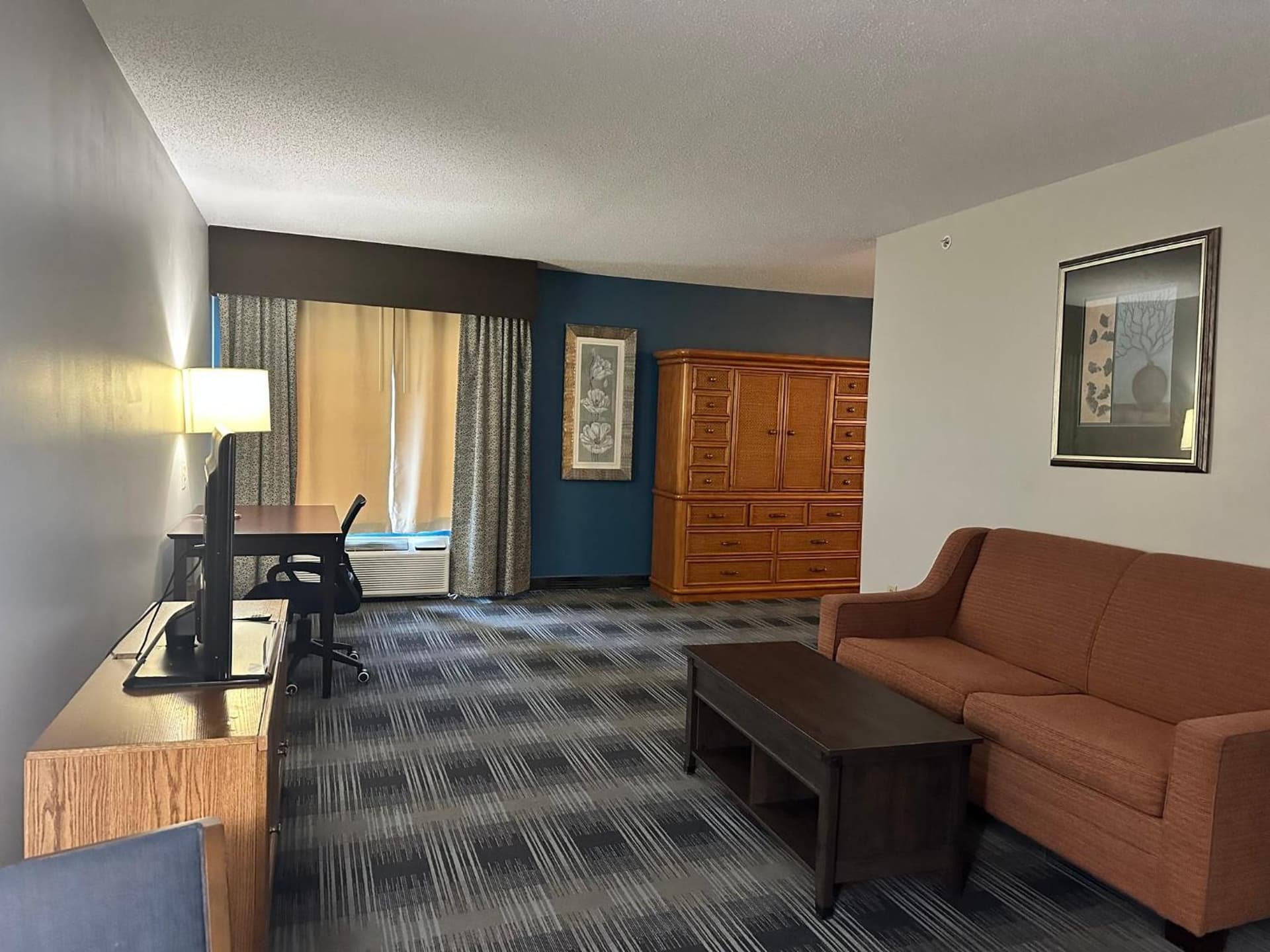 Holiday Inn Express and Suites Meriden by IHG gallery photo in Meriden, CT — image 36