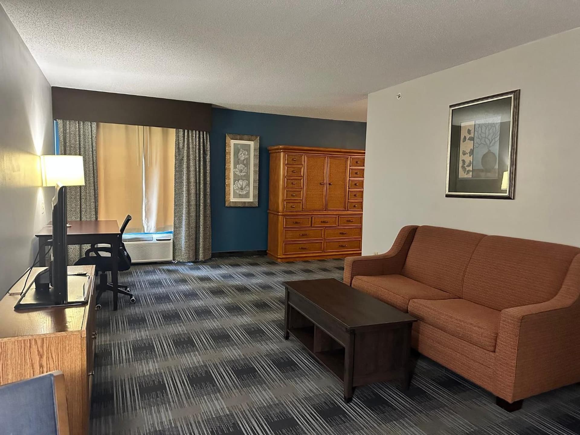 Holiday Inn Express and Suites Meriden by IHG gallery photo in Meriden, CT — image 44